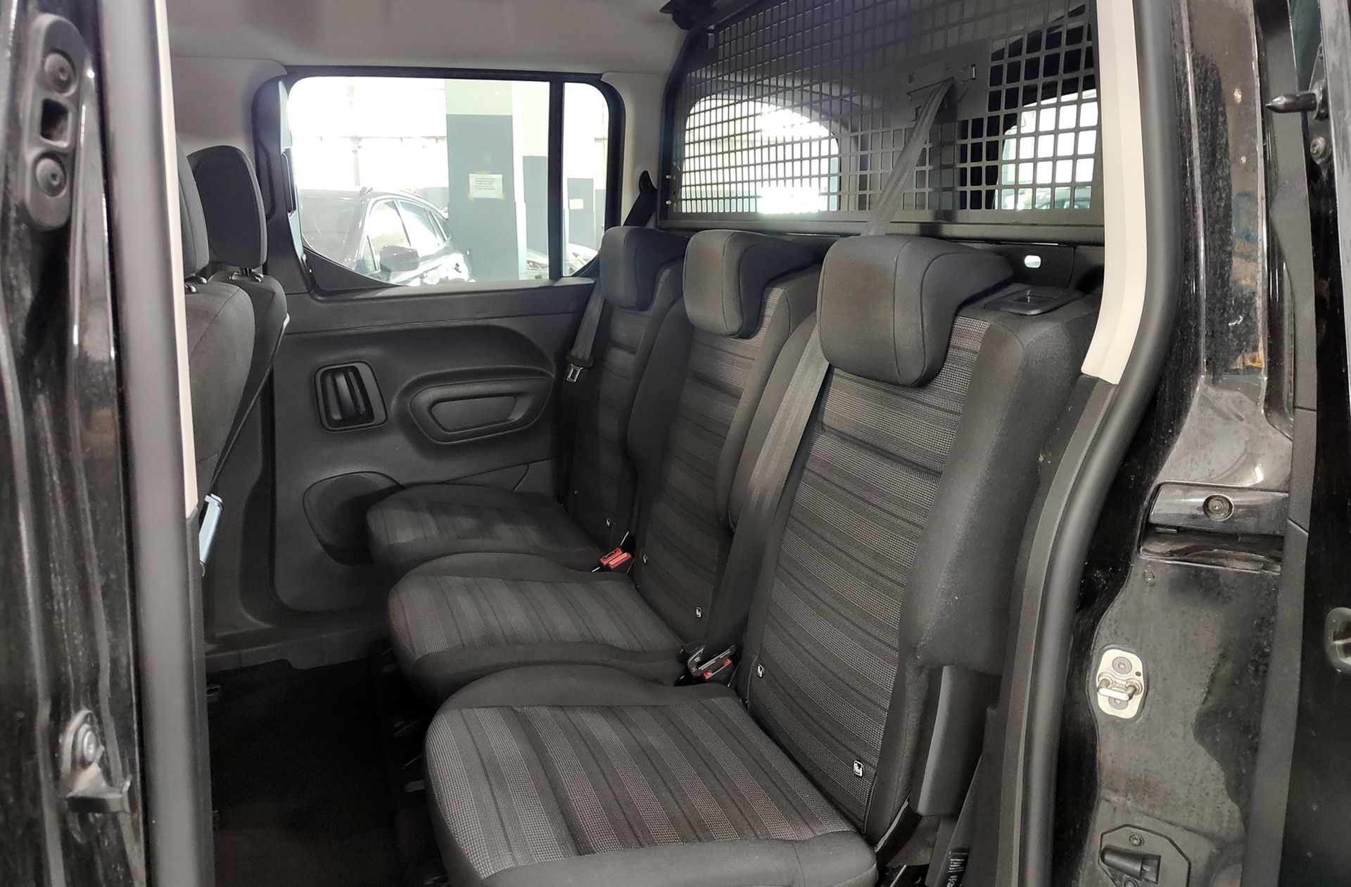 Opel Combo 1.5 TD Business Elegance Plus L1 - foto 11