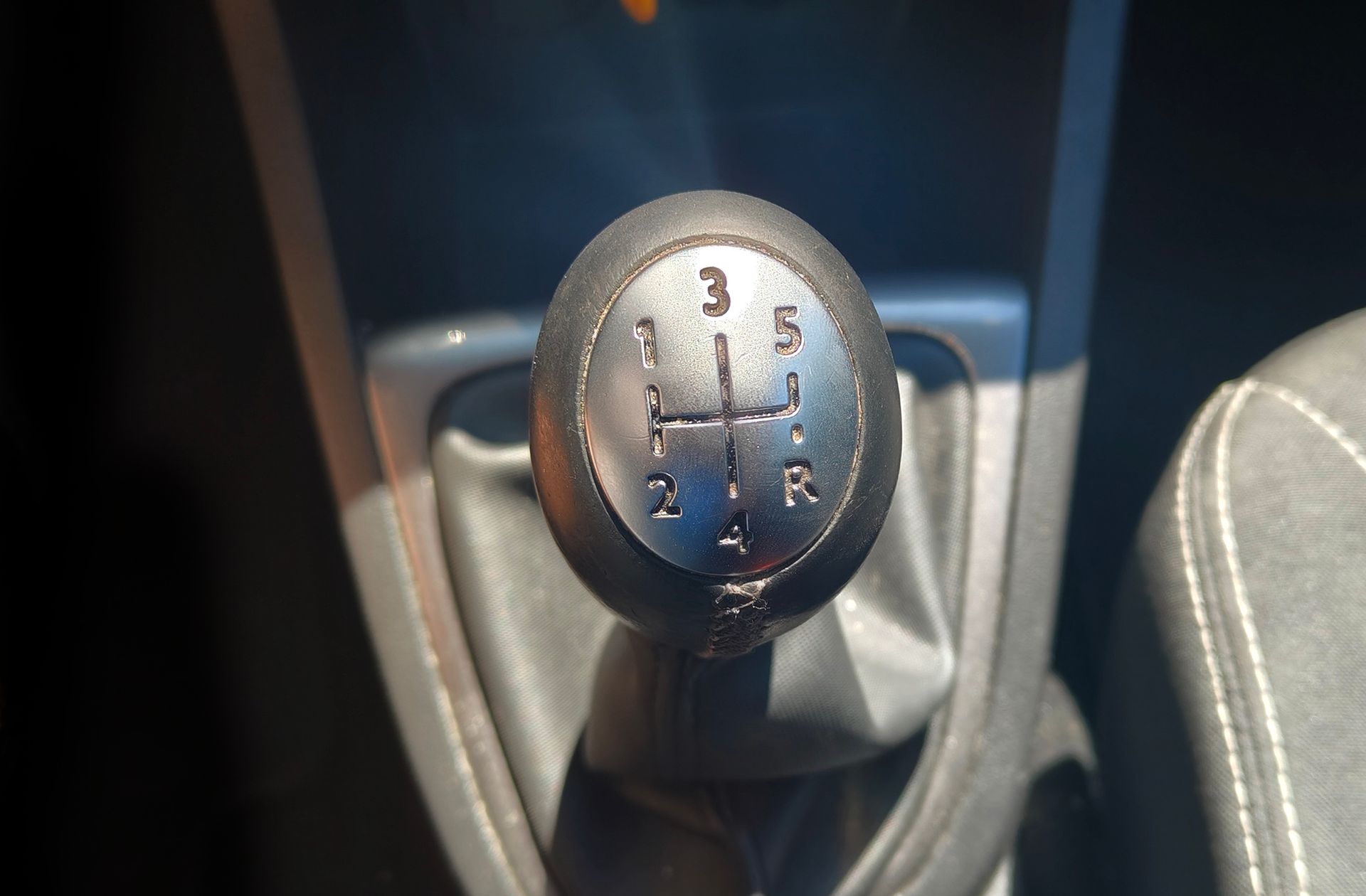 Renault Clio Limited 1.2 - foto 5