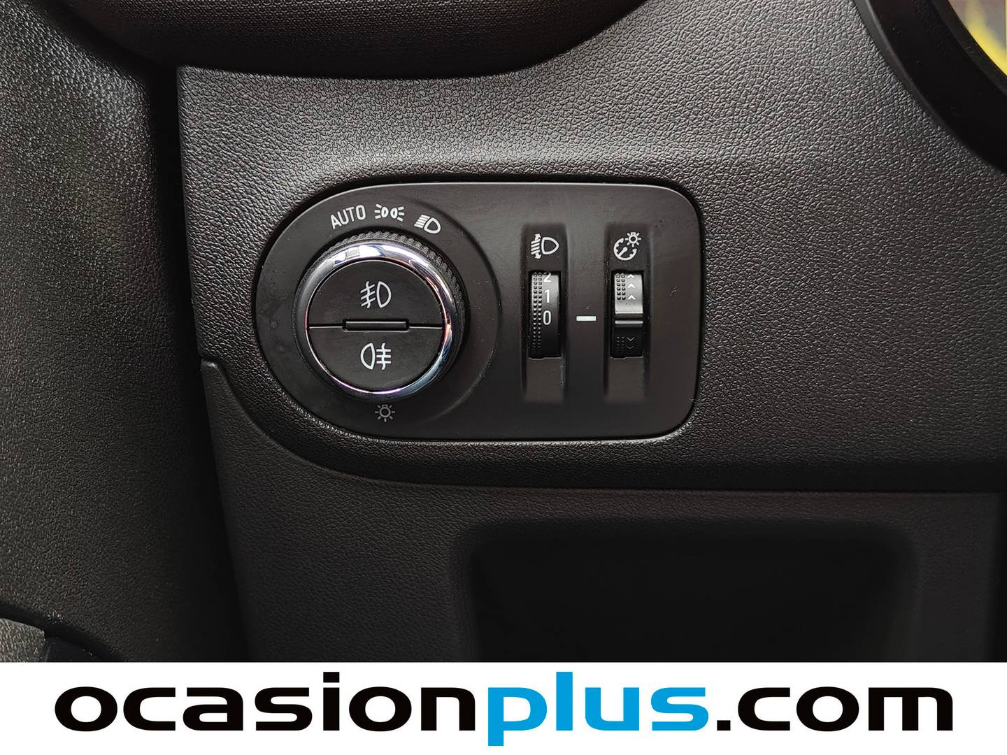 Opel Crossland X Opel Crossland X 1.2 S&S Design Line 120 Aniversario (110 CV) de ocasión