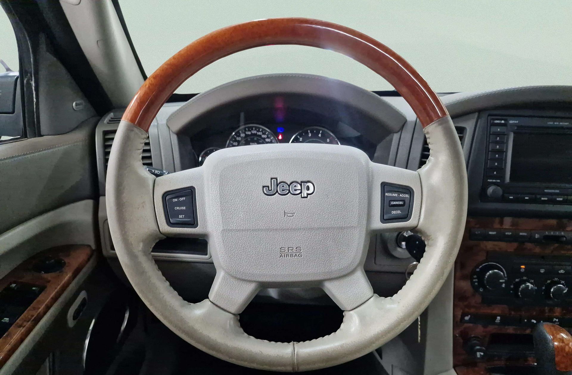 Jeep Grand Cherokee 3.0 V6 CRD Overland 4x4 - foto 26