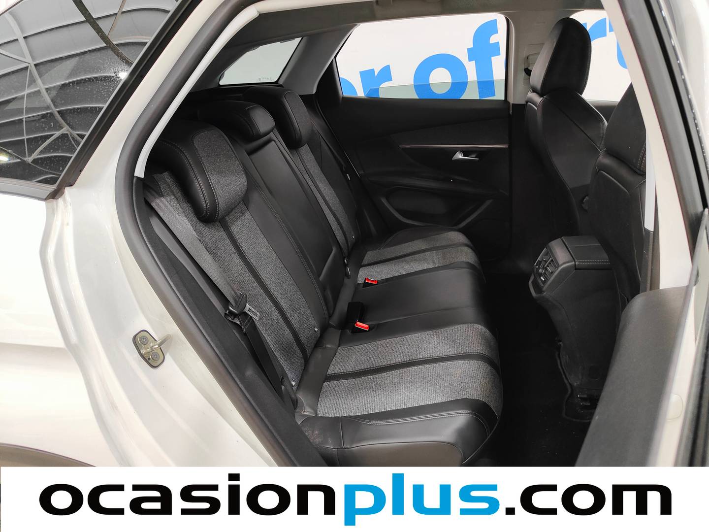 Foto Peugeot 3008 Peugeot 3008 PureTech 130 Allure EAT6 (130 CV)