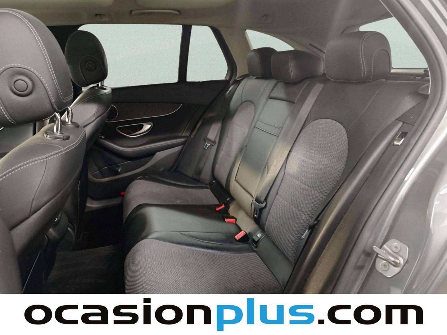 Foto asientos traseros Mercedes Clase C Mercedes-Benz Clase C Estate 220 d (170 CV) Pack AMG
