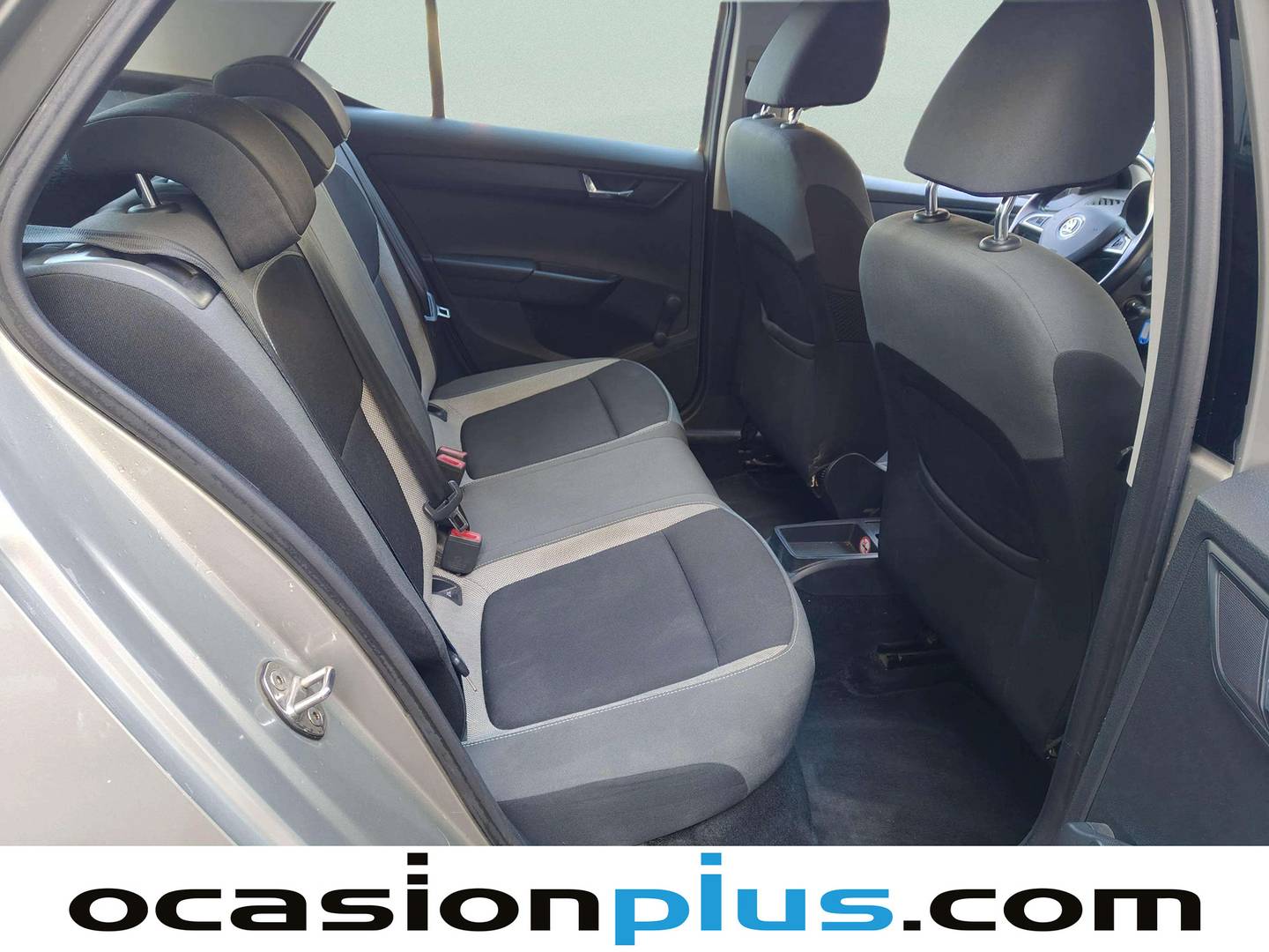 Skoda Fabia Skoda Fabia 1.0 MPI Business (75 CV) gasolina
