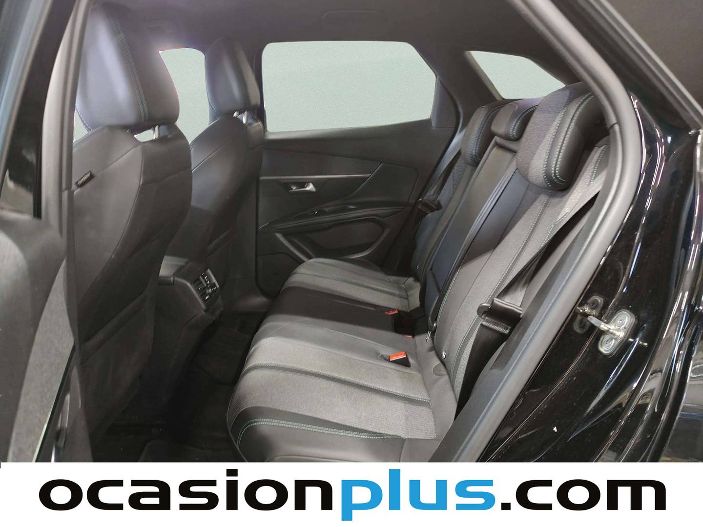 Foto asientos traseros Peugeot 3008 Peugeot 3008 PureTech 130 S&S Allure Pack EAT8 (130 CV)
