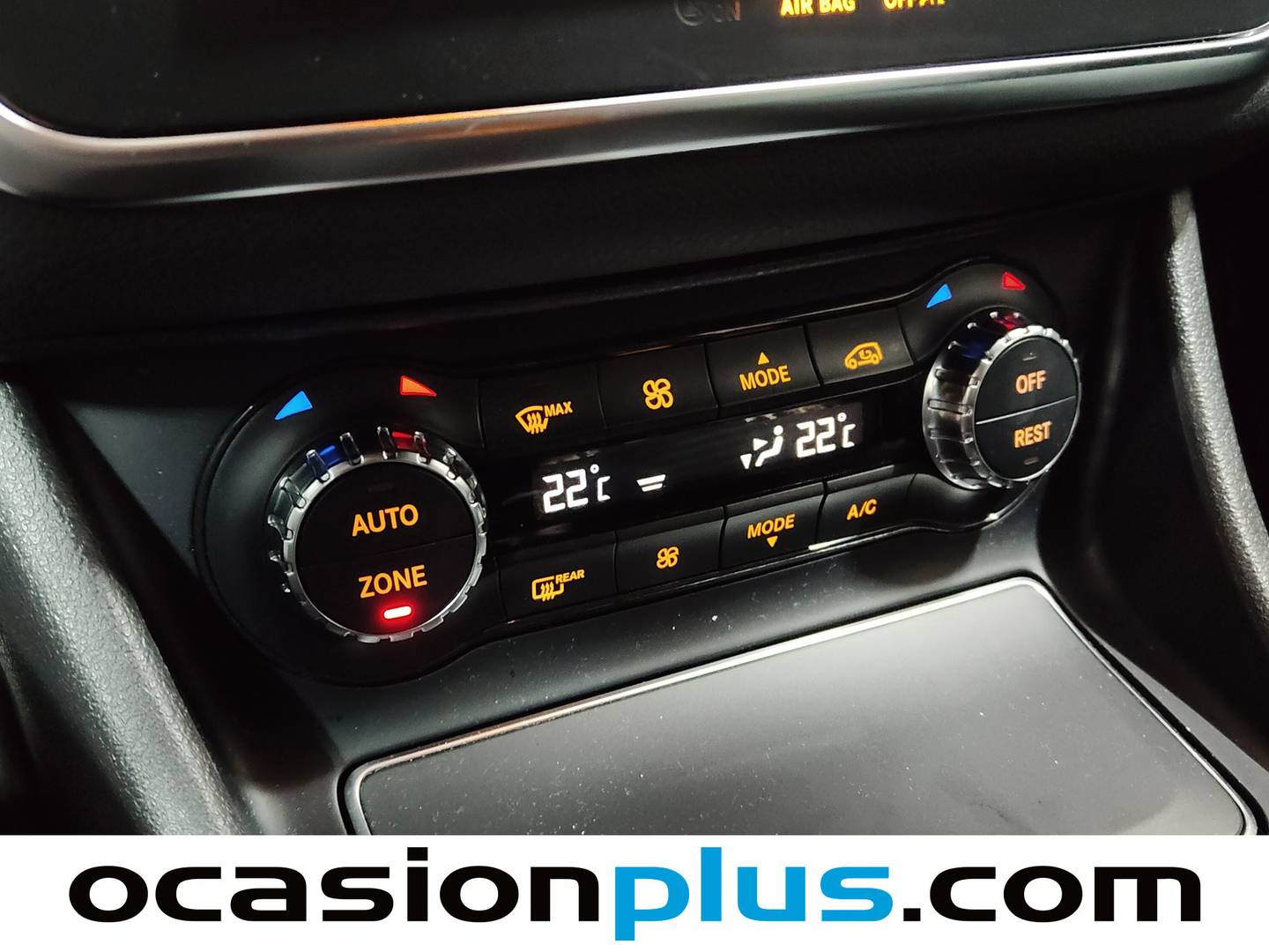 Foto Mercedes GLA Mercedes-Benz GLA GLA 200 d (136 CV) PACK AMG