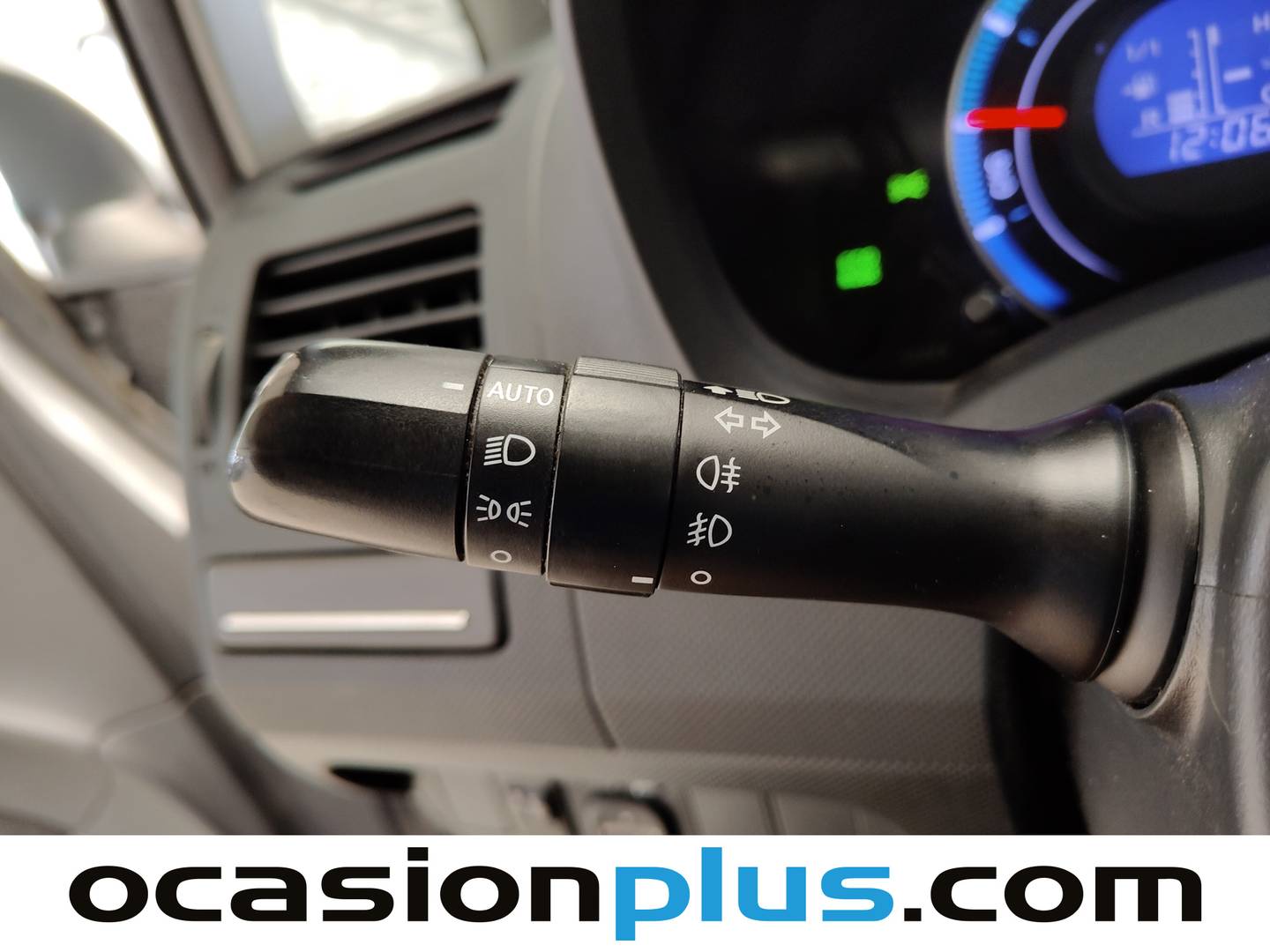 Extras y acabados del Toyota Auris Toyota Auris 1.8 Hybrid Advance (136 CV)