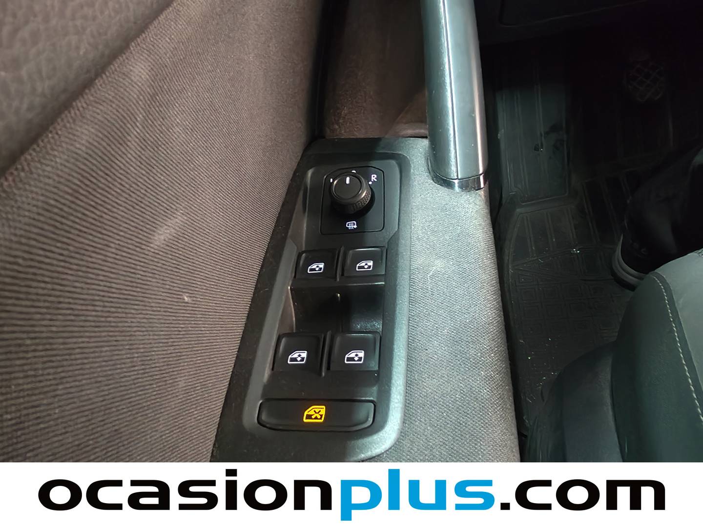 Foto Volkswagen Touran Volkswagen Touran 1.0 TSI Business  (116 CV)