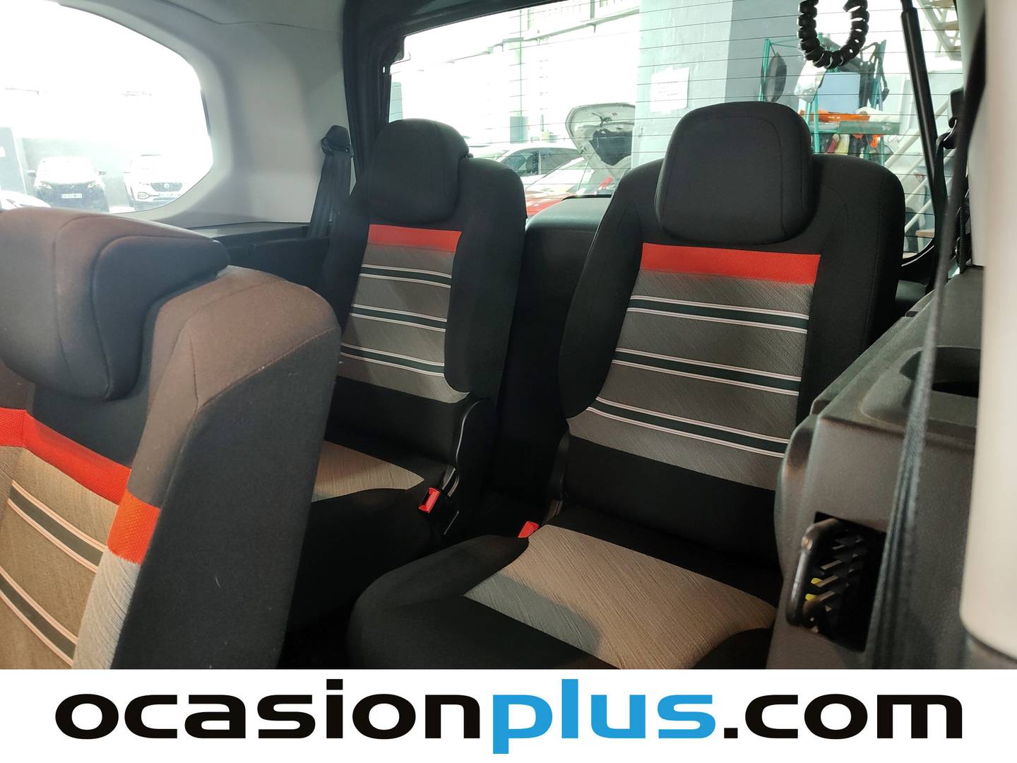 Extras y acabados del Citroën Berlingo Citroën Berlingo BlueHDi 100 Talla M Shine(102 CV) 7 Plazas