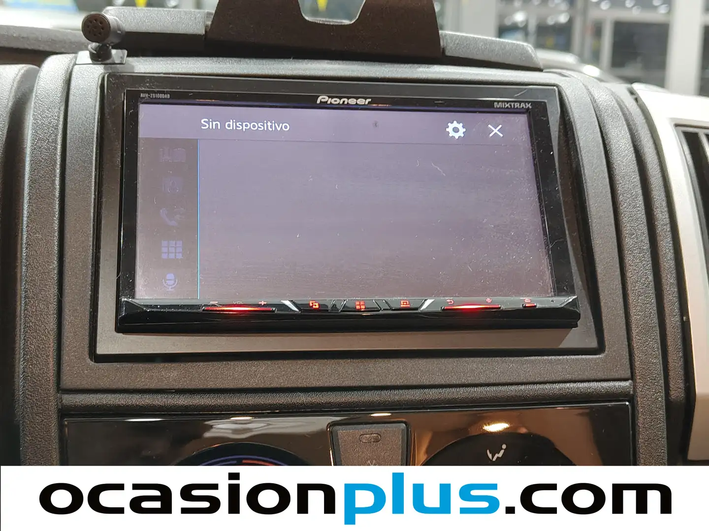 Foto Burstner BT5902 Burstner BT5902 TRAVEL VAN T-590 (150 CV)