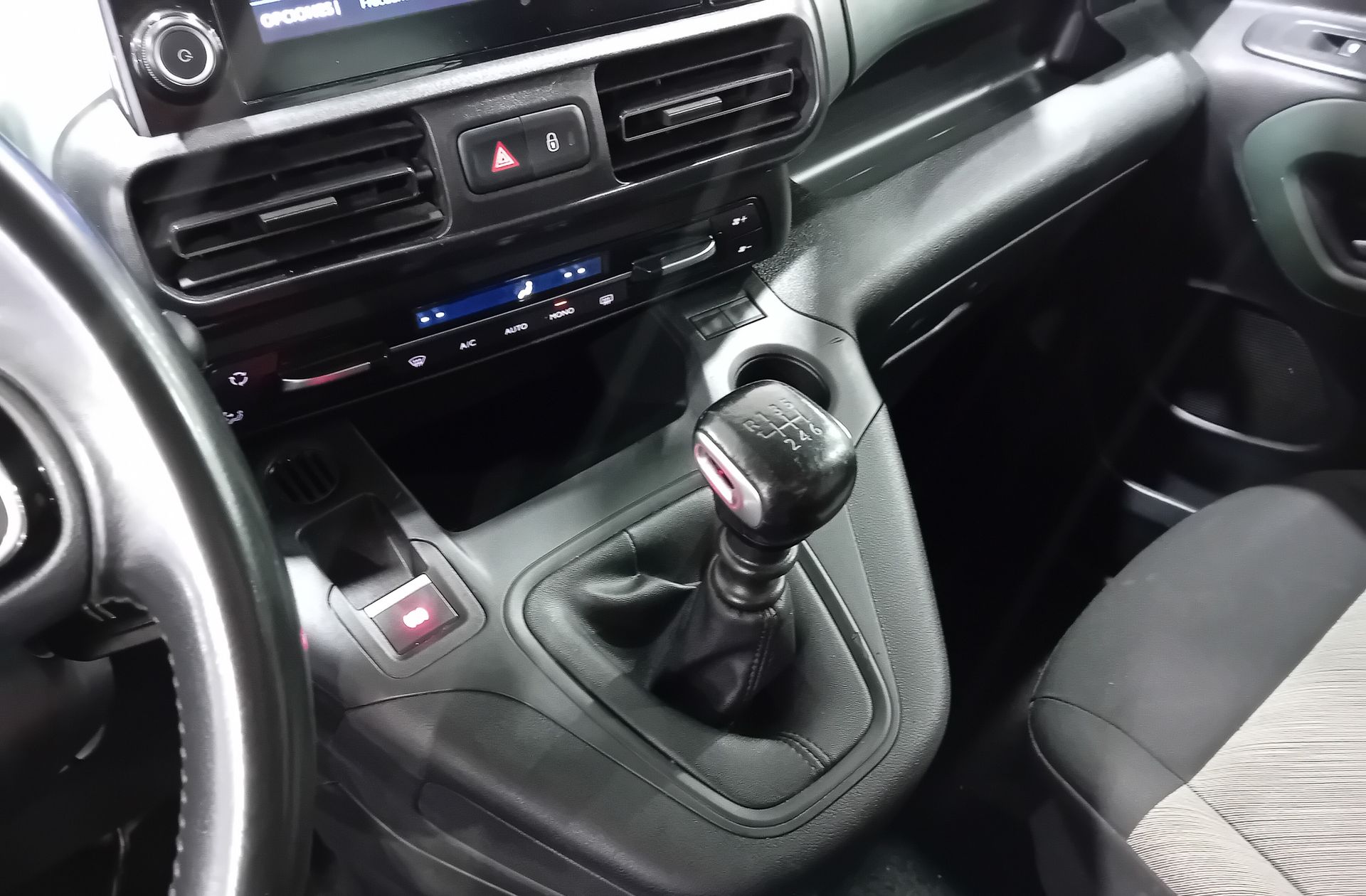Citroën Berlingo BlueHDi 130 Talla M Shine - foto 5
