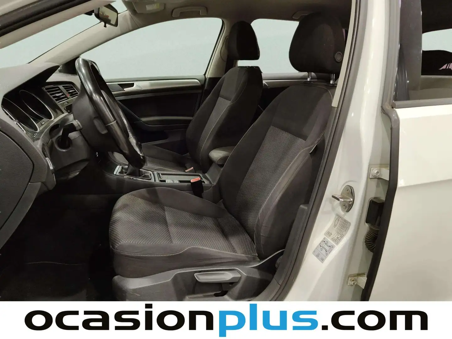 Foto Volkswagen Golf Volkswagen Golf Business 1.0 TSI (110 CV)