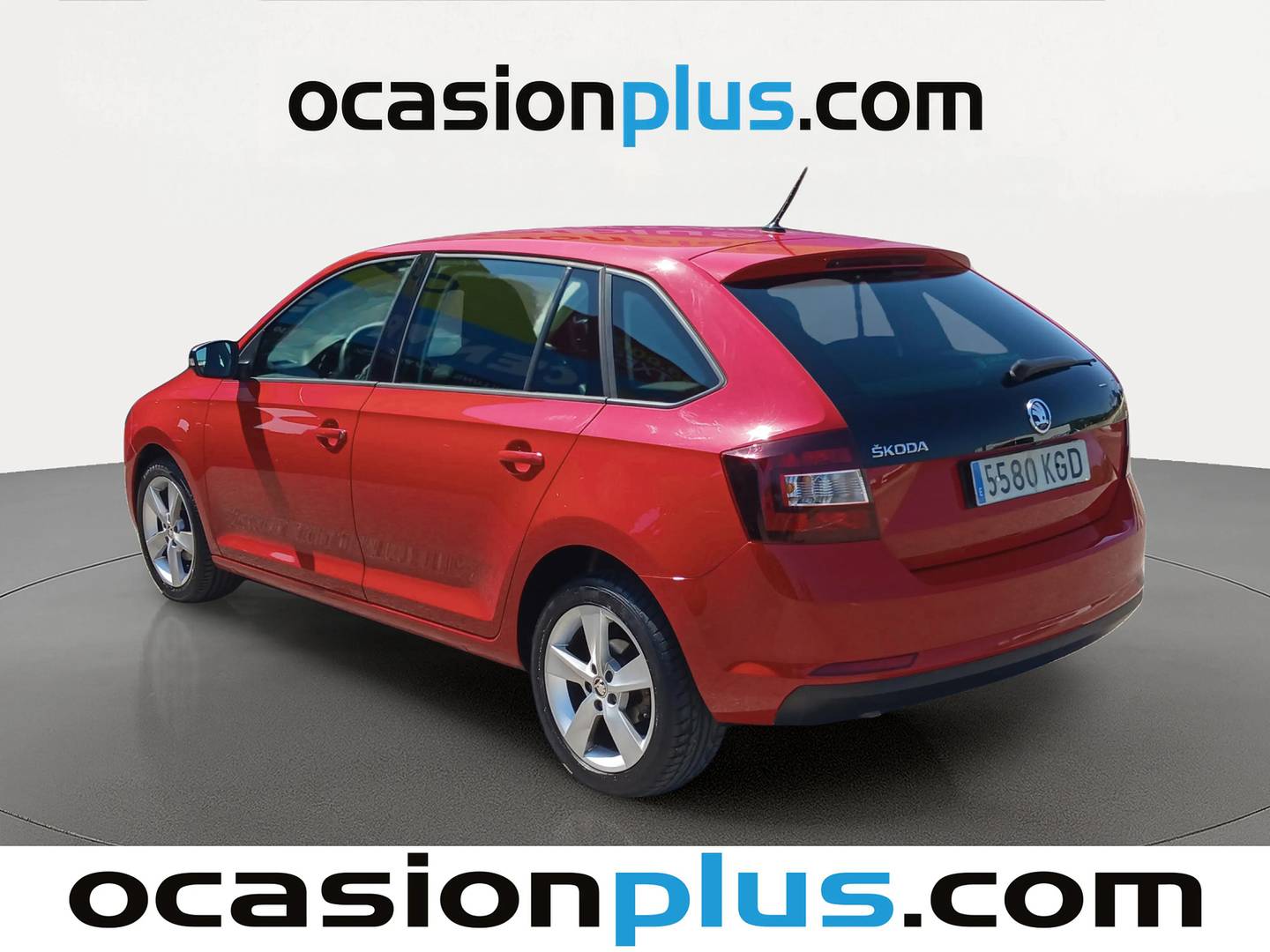 Foto trasera Skoda Spaceback Skoda Spaceback 1.0 TSI Like (95 CV) derecha