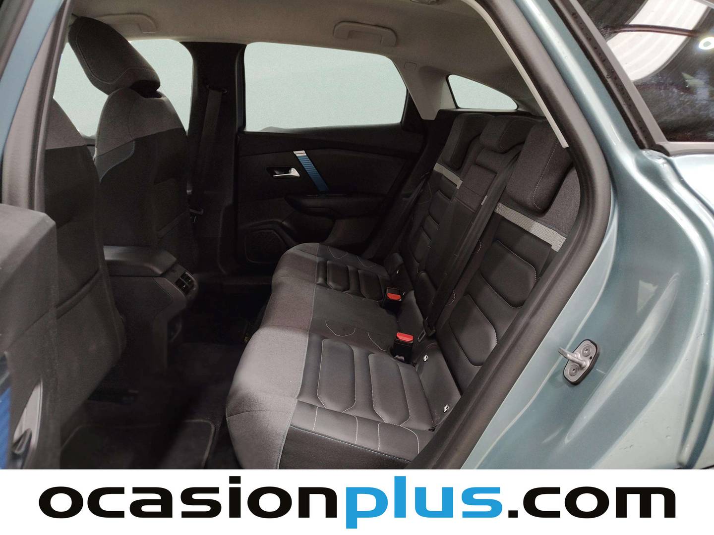 Foto Citroën ë-C4 Citroen ë-C4 eléctrico 50kWh Shine (136 CV)