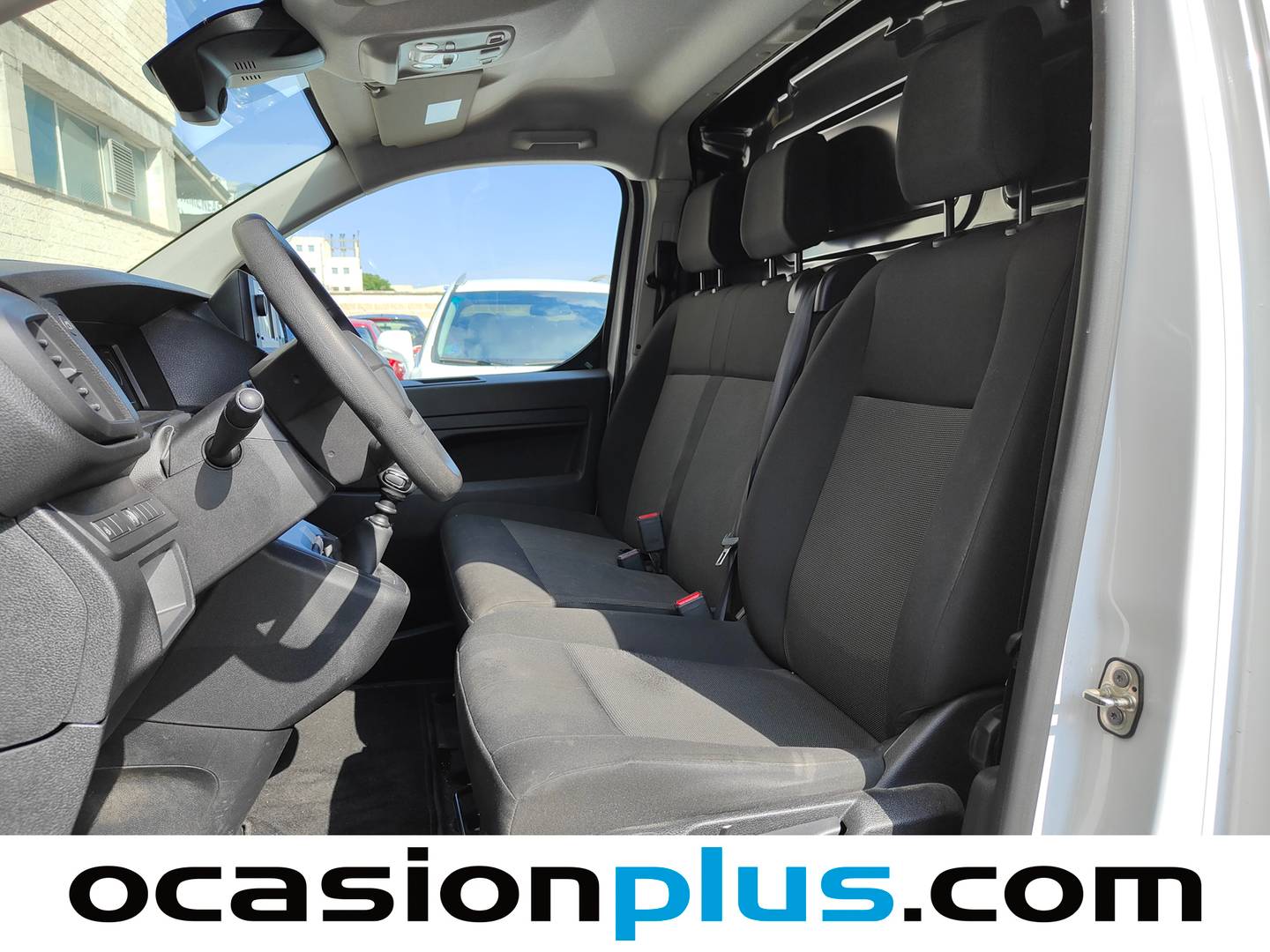 Foto asientos delanteros Peugeot Expert Peugeot Expert Furgon BlueHDi 120 S&S Standard (120 CV)