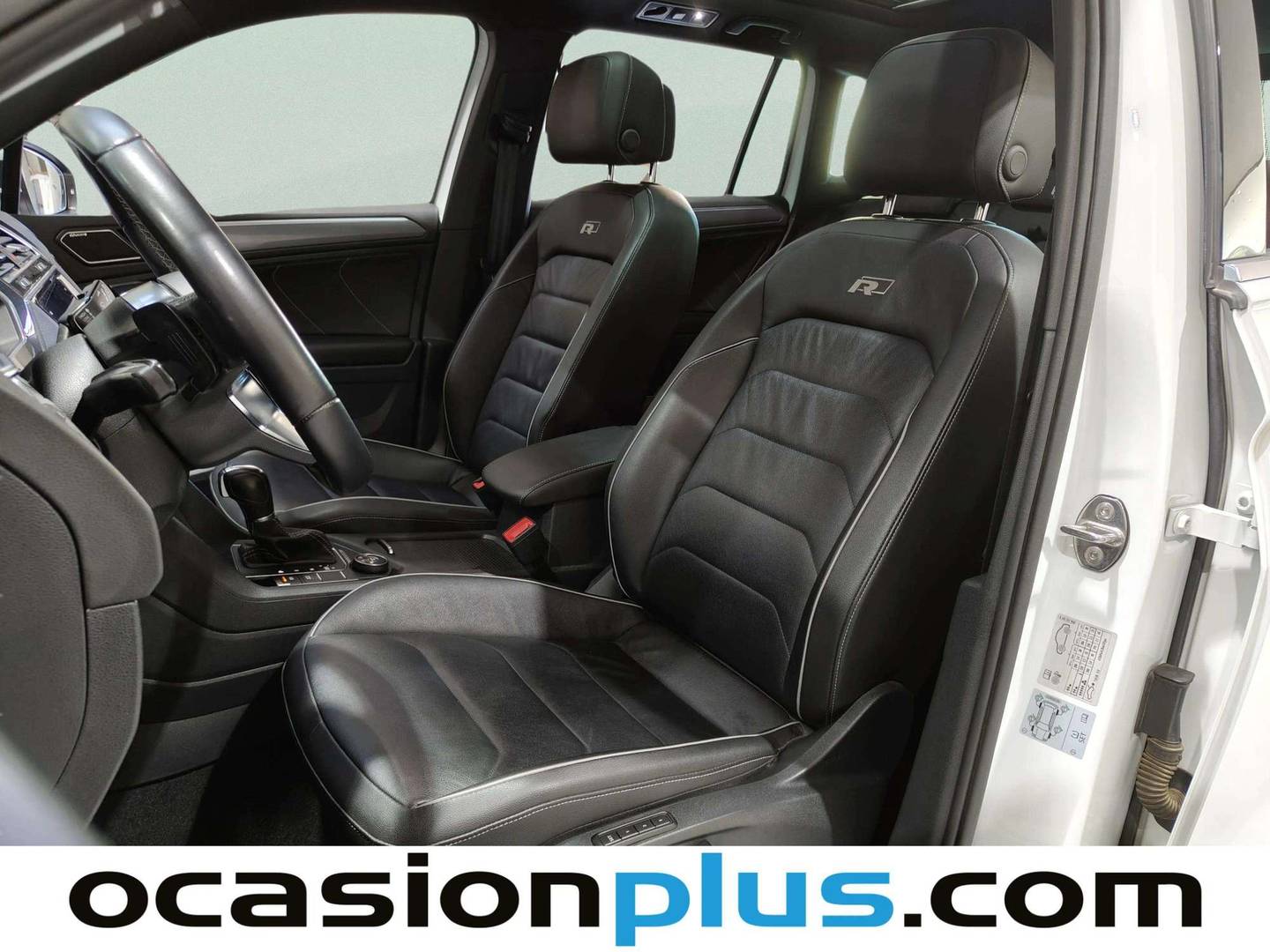 Foto asientos delanteros Volkswagen Tiguan Volkswagen Tiguan Sport 2.0 TDI 4Motion Pack R-line (190 CV) DSG
