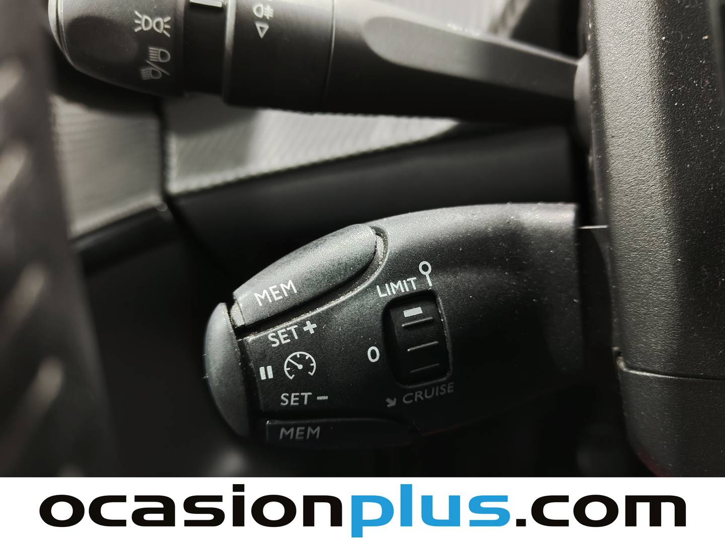 Peugeot 208 Peugeot 208 PureTech 100 Allure (100 CV) gasolina