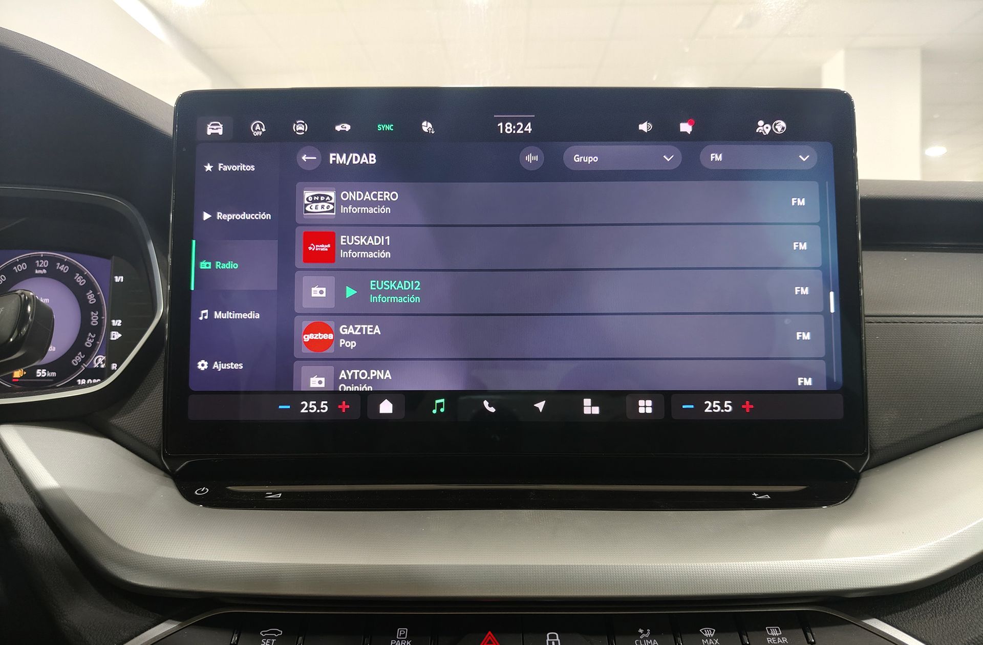 Škoda Octavia 1.5 TSI m-HEV Selection DSG - foto 37