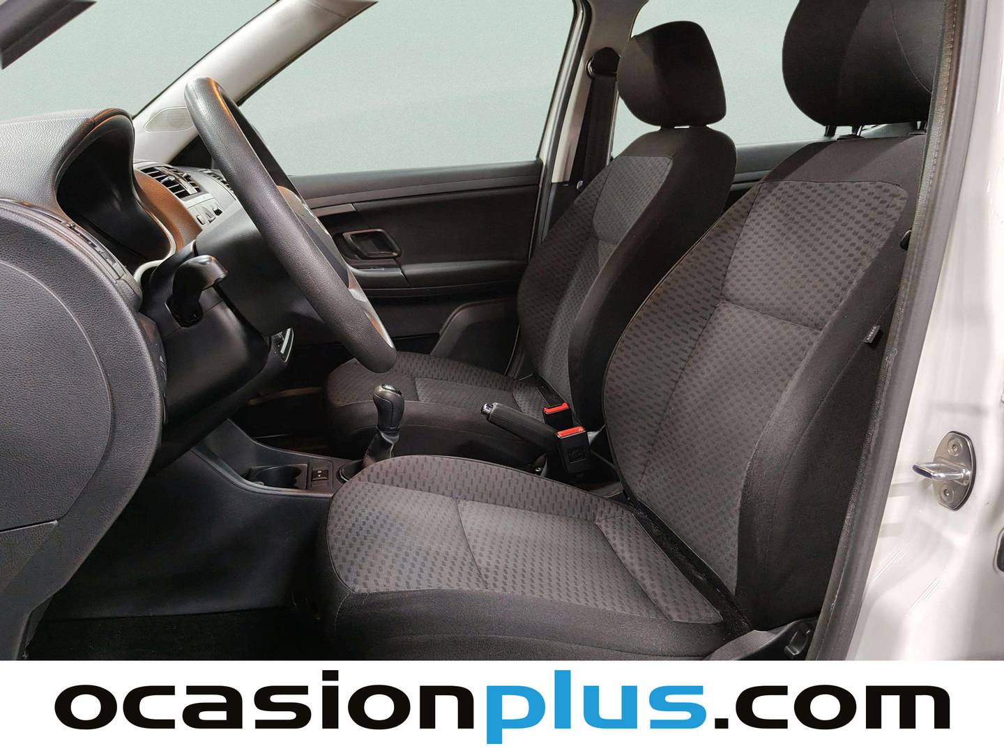 Foto asientos delanteros Skoda Fabia Skoda Fabia 1.2 Urban (69 CV)