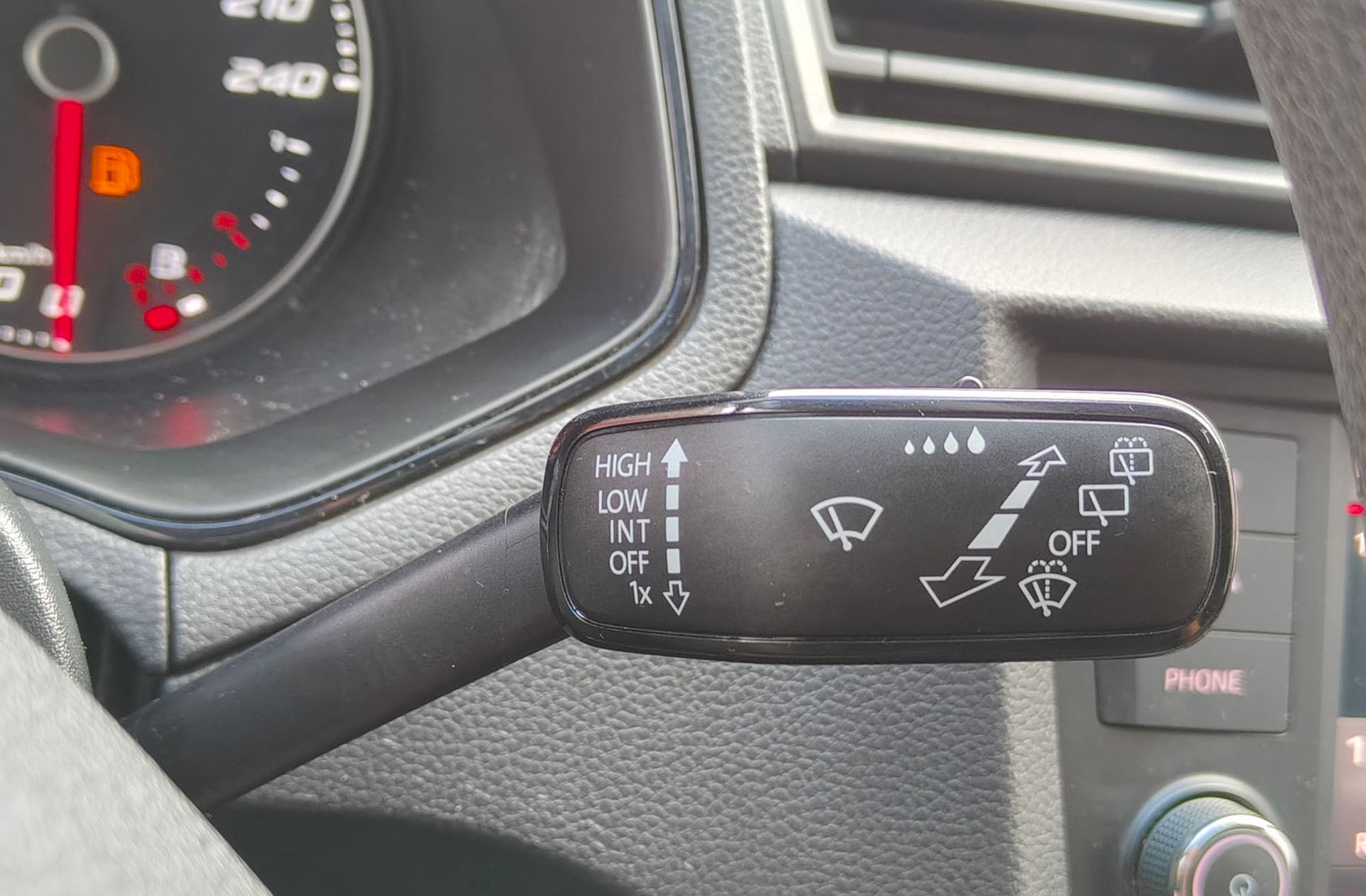 SEAT Arona 1.0 TGI GNC Reference Edition - foto 28