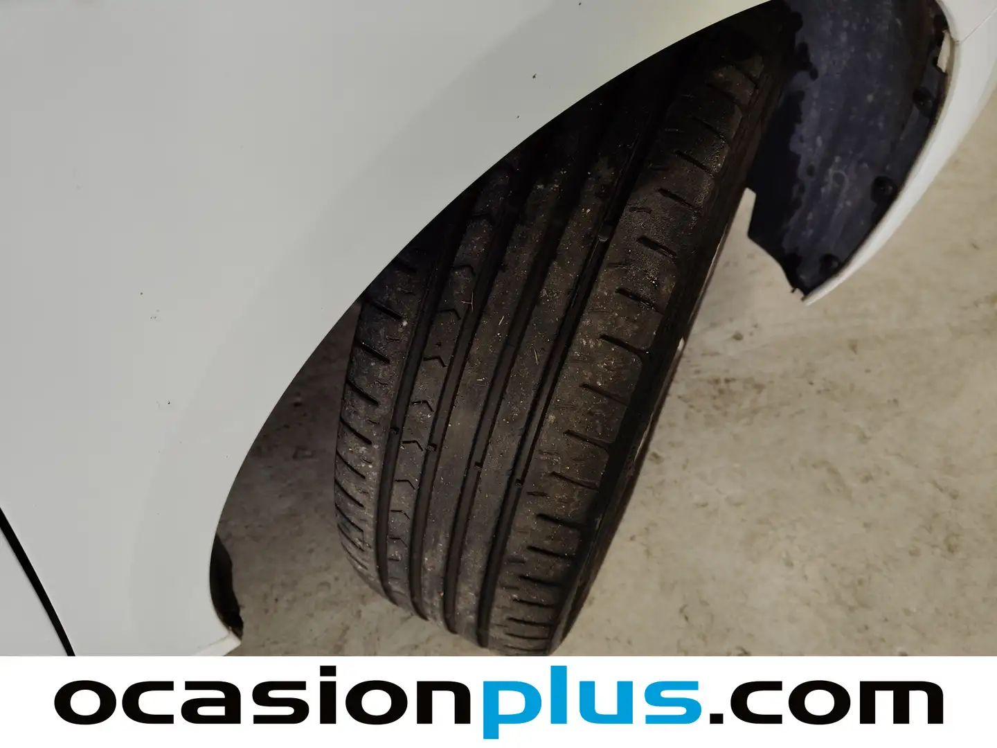 Foto Citroën C-Elysée Citroen C-Elysee BlueHDi 100 Shine (102 CV)