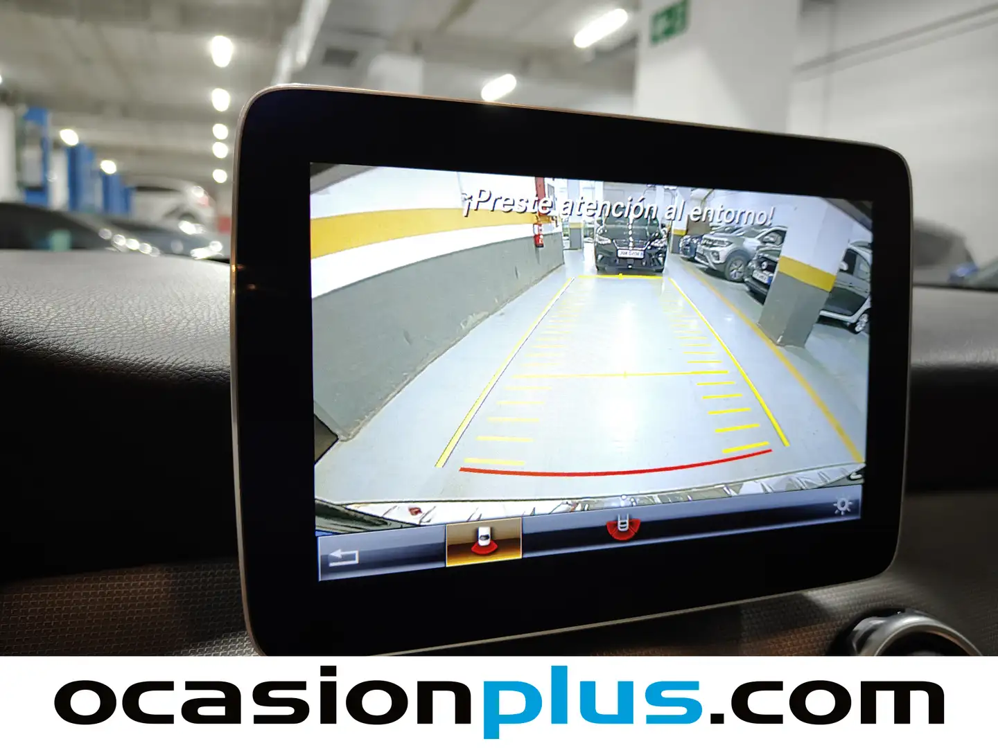 Foto Mercedes GLA Mercedes-Benz GLA 180  (122 CV)