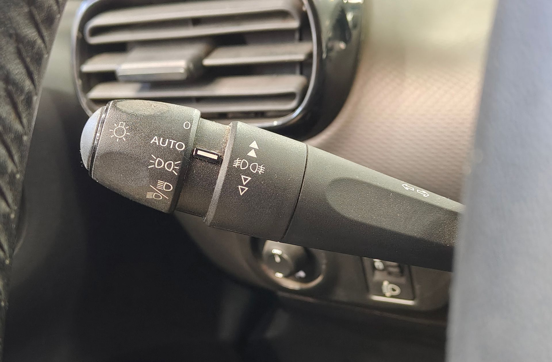 Citroën C4 Cactus PureTech 110 Shine - foto 23