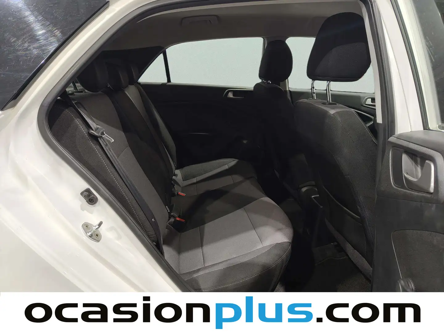 Foto Hyundai i20 Hyundai i20 1.2 MPI Essence LE (75 CV)