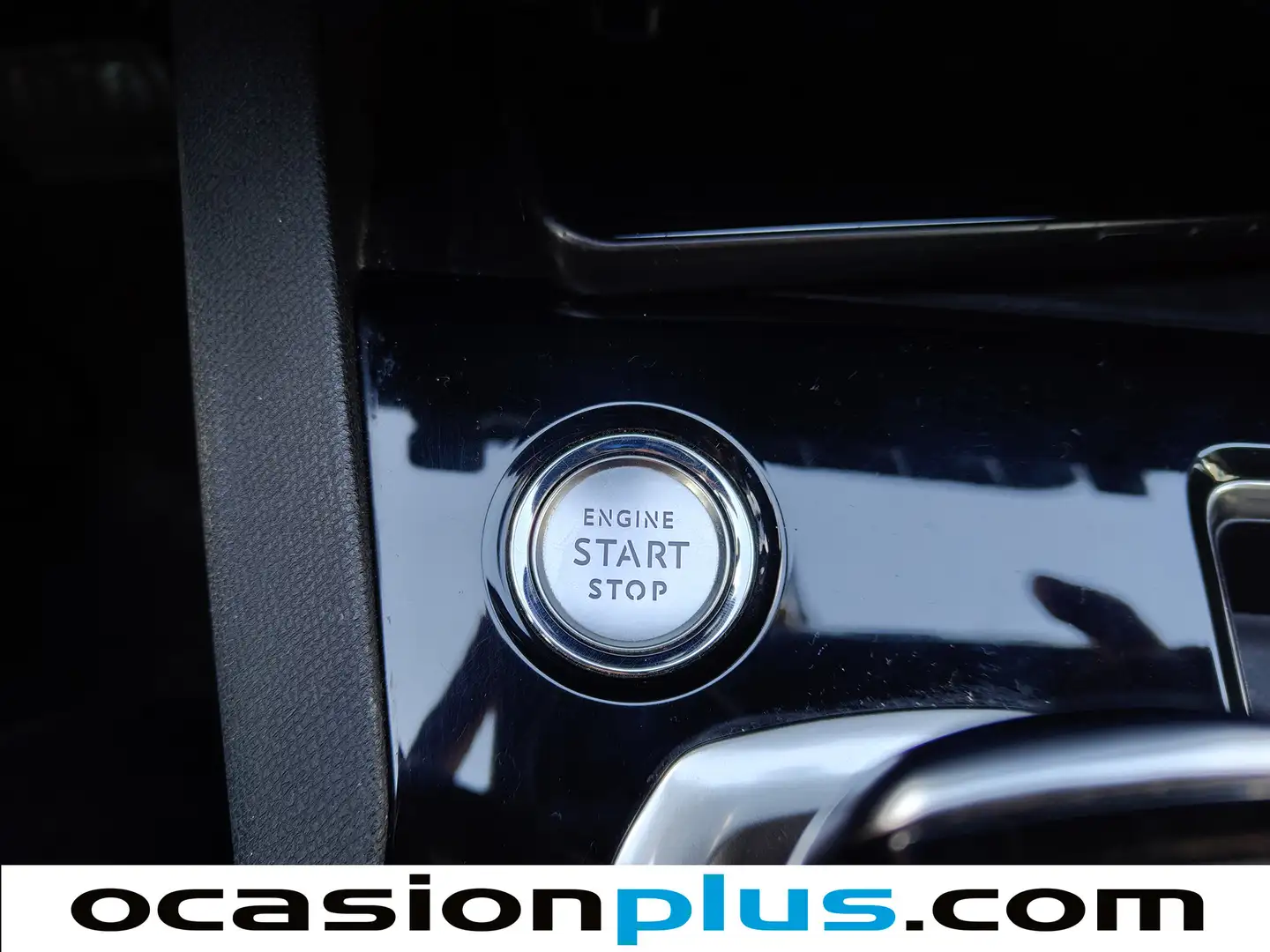 Foto Peugeot 5008 Peugeot 5008 PureTech 130 S&S Allure Pack EAT8  (130 CV)