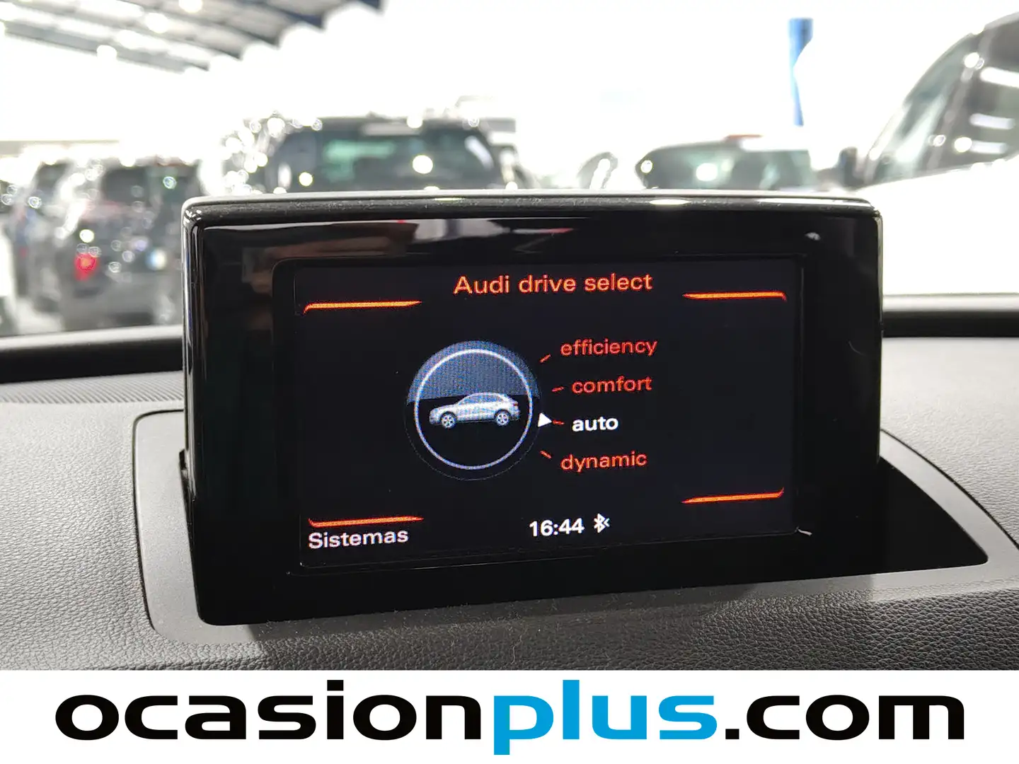 Foto Audi Q3 Audi Q3 Black line edition 2.0 TDI (150 CV) Paquete S-line