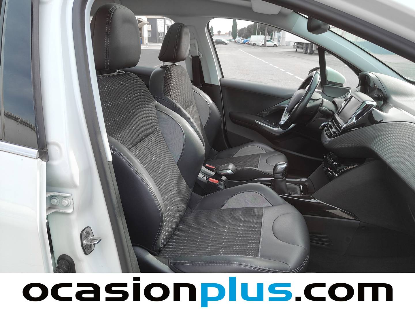 Foto Peugeot 2008 Peugeot 2008 BlueHDi 100 Allure (100 CV)