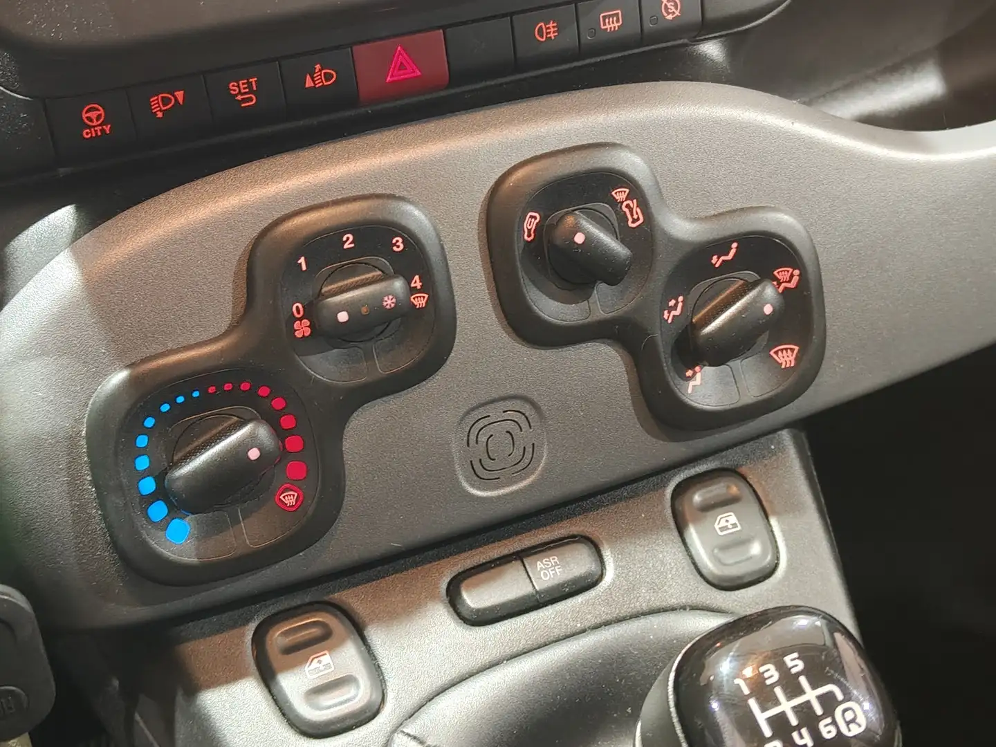 Foto Fiat Panda Fiat Panda 1.0 Hybrid GSE City Life (70 CV)