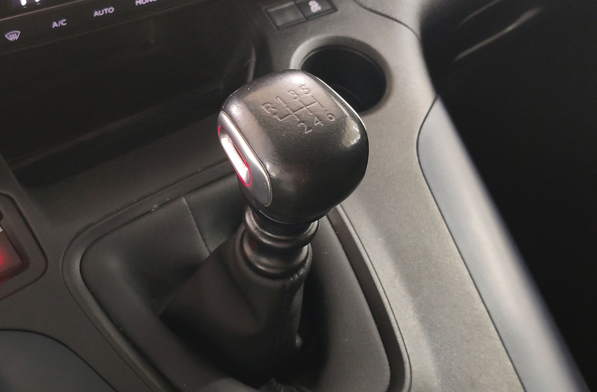 Peugeot Rifter BlueHDi 130 Allure Long 7 plazas - foto 5