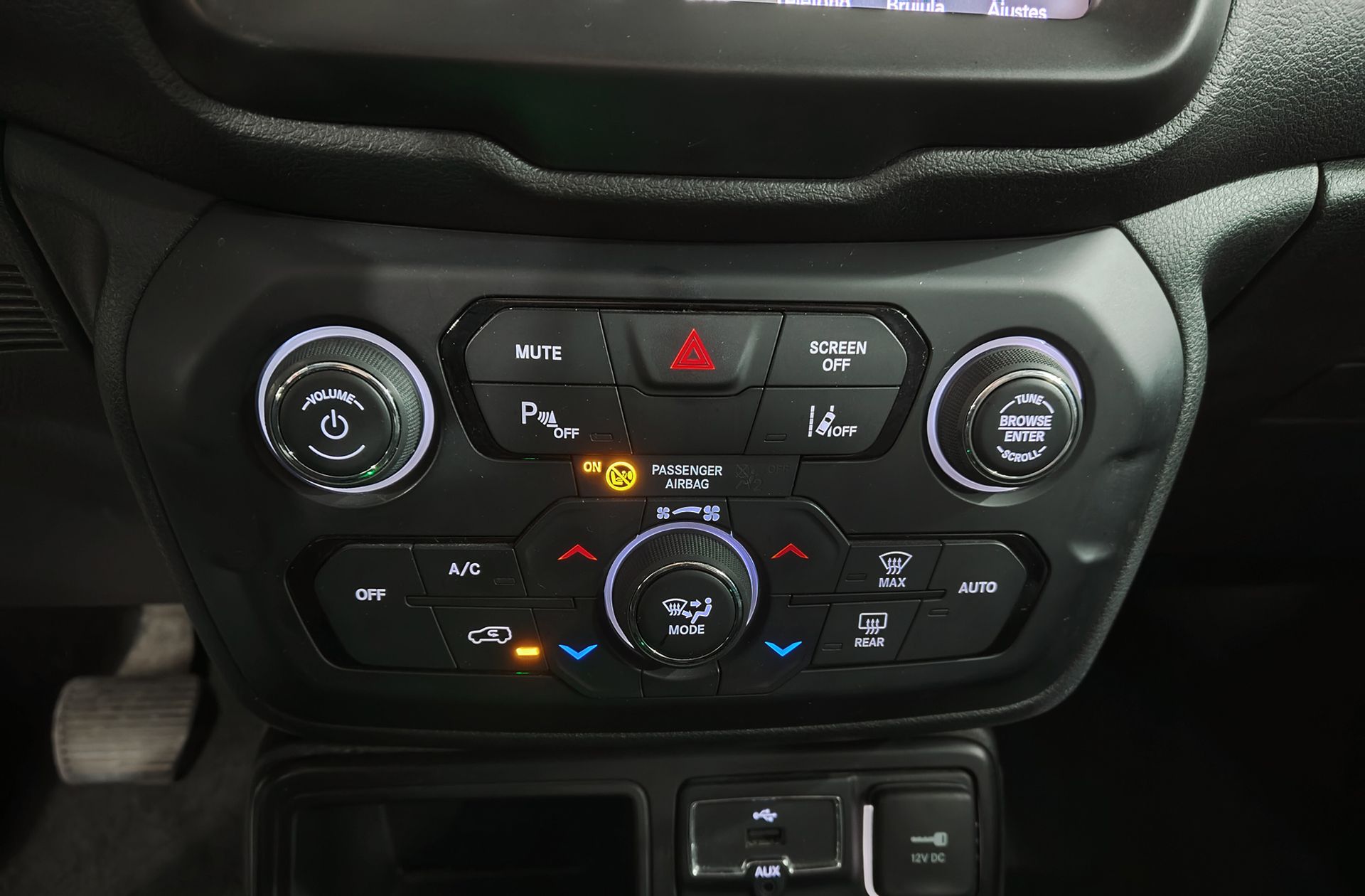 Jeep Renegade eHybrid 1.5 Limited ATX - foto 28
