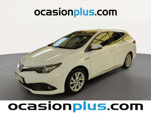 Toyota Auris 140H Touring Sports Active (136 CV) de segunda mano