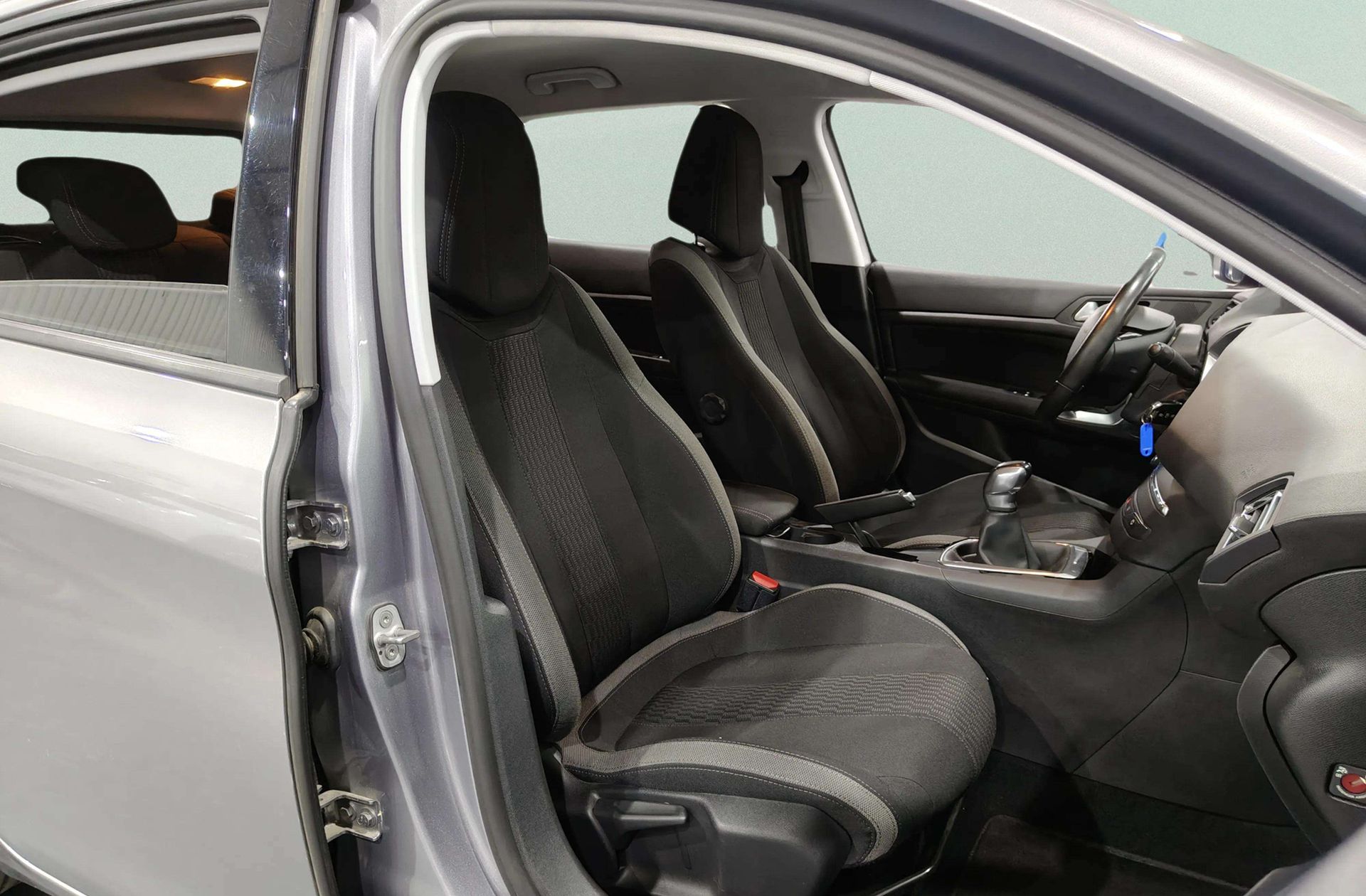 Peugeot 308 BlueHDi 100 Style - foto 16