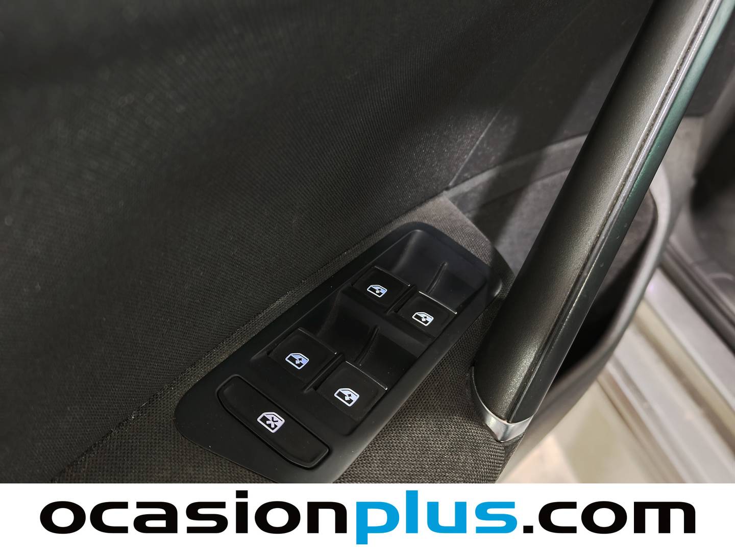 Foto Volkswagen Golf Volkswagen Golf 1.6 TDI BMT (110 CV) PACK R-LINE