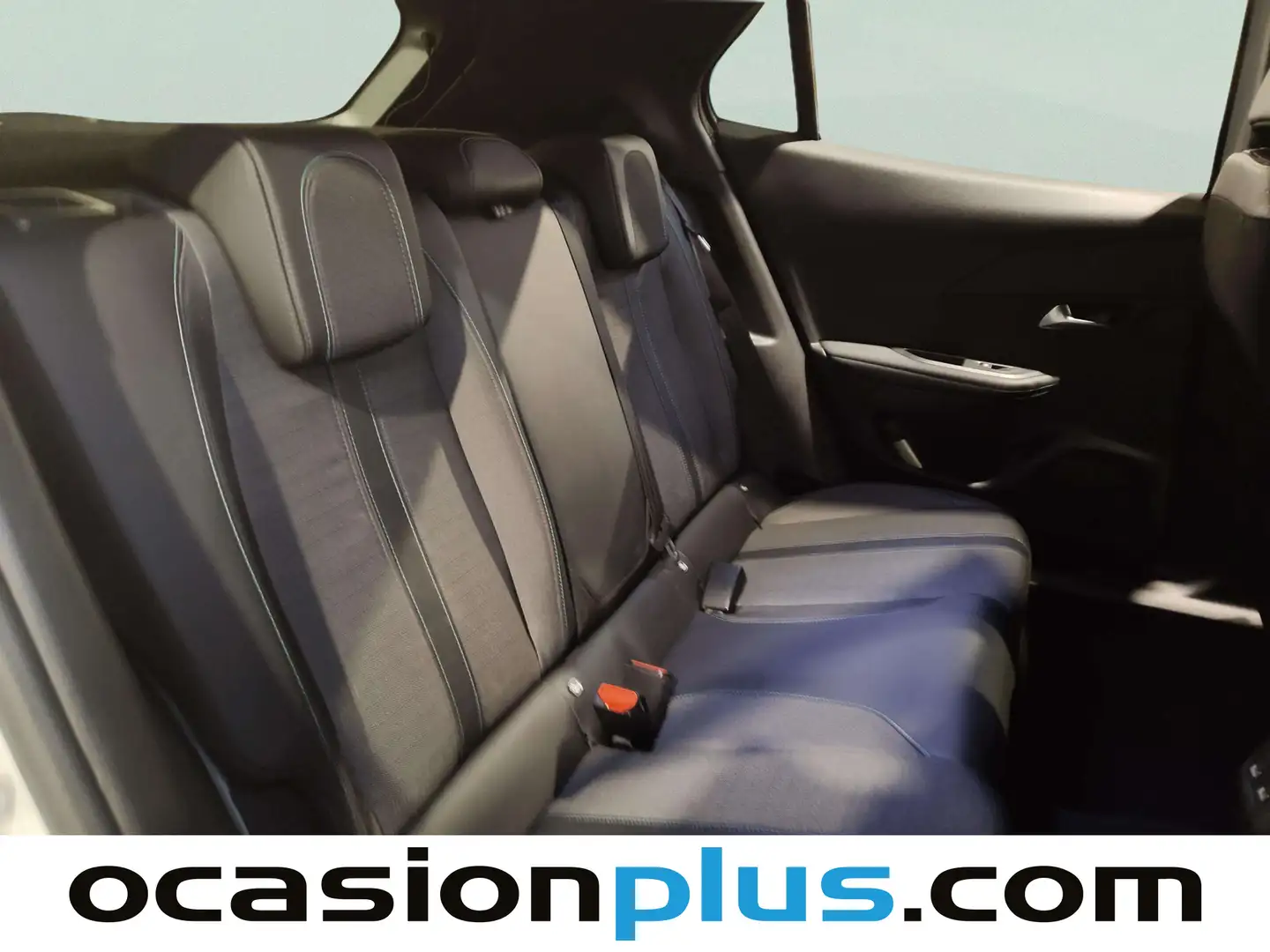 Foto Peugeot 2008 Peugeot 2008 PureTech 130 S&S Allure Pack (130 CV)