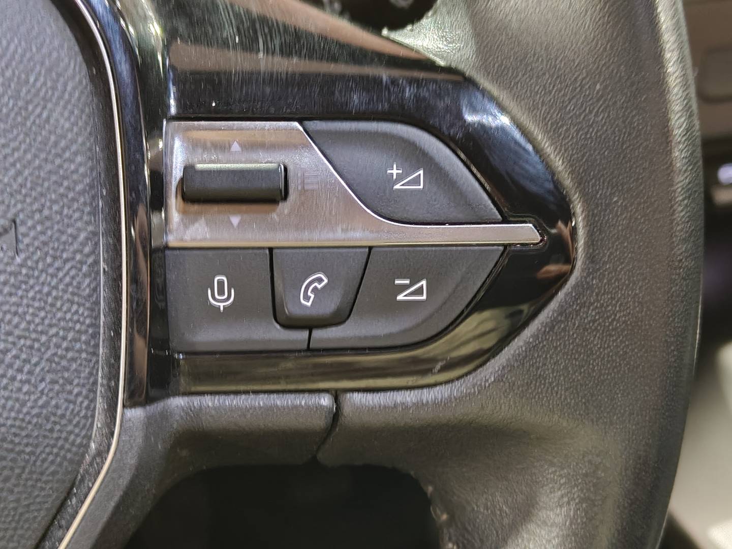 Foto Peugeot 308 Peugeot 308 SW SW BlueHDi 130 S&S Active Pack (130 CV)