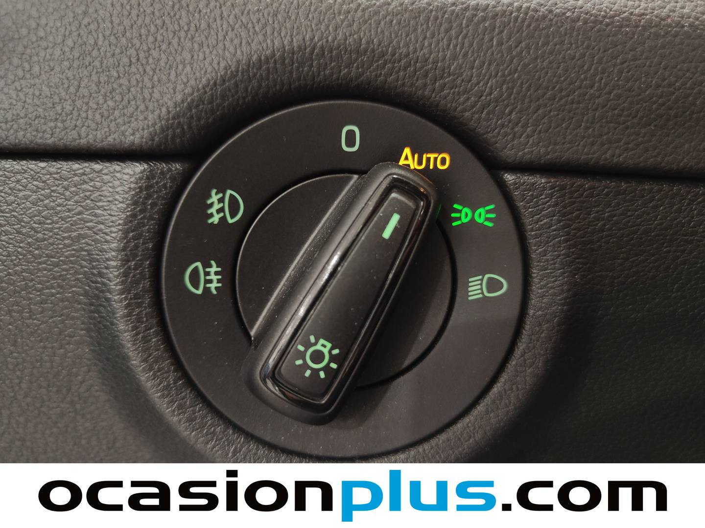 Foto Skoda Octavia Skoda Octavia 1.0 TSI Like DSG (115 CV)