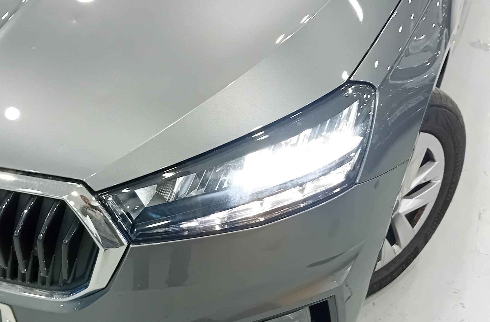 Škoda Fabia 1.0 TSI Selection - foto 12