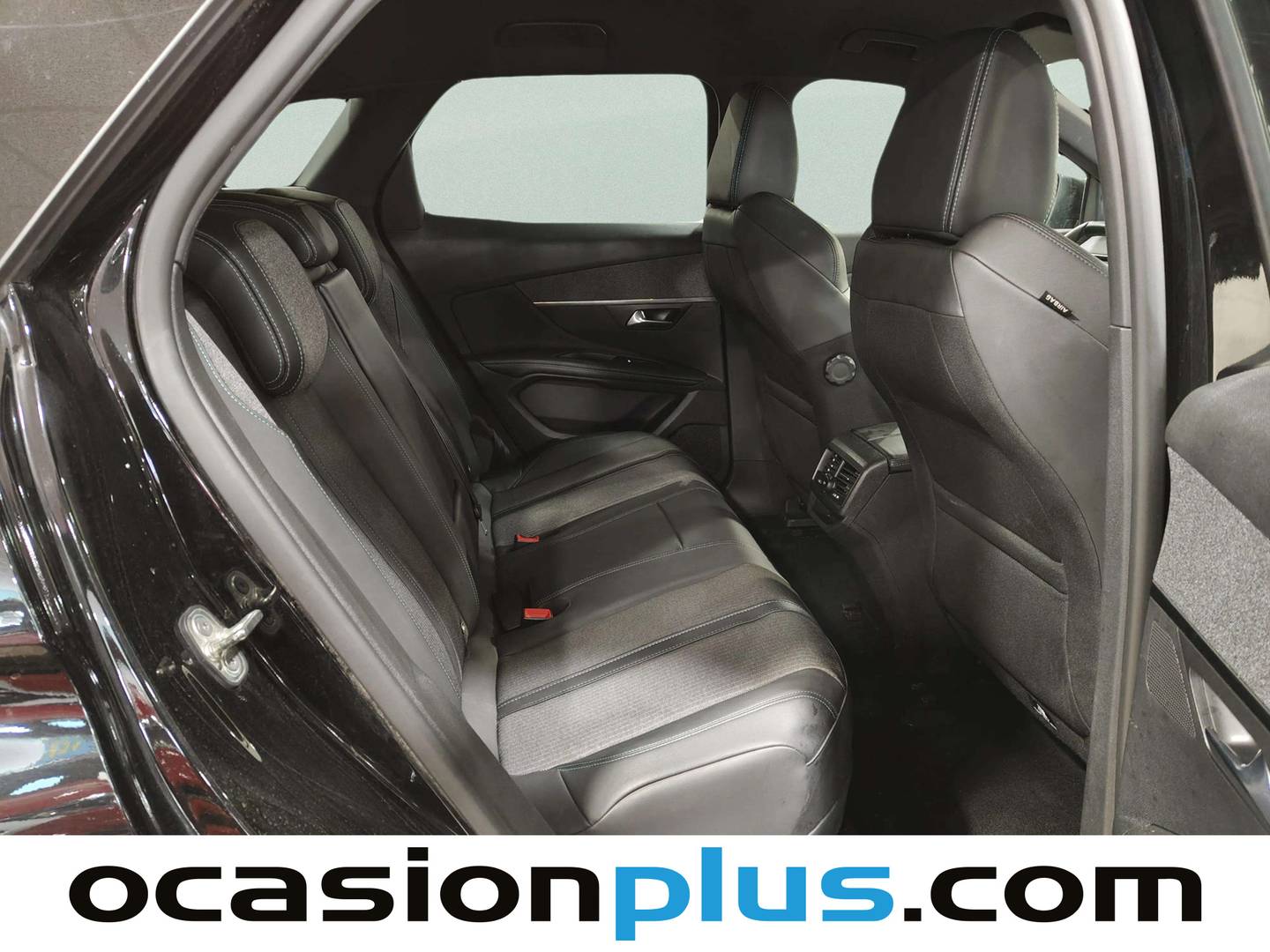 Foto Peugeot 3008 Hybrid Peugeot 3008 Hybrid 300 Allure Pack e-EAT8  (300 CV)