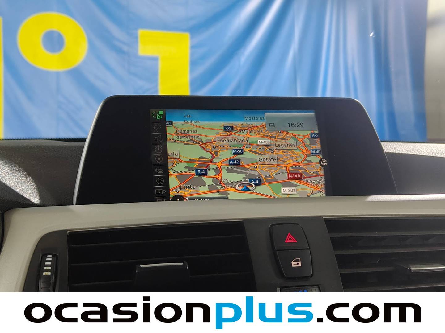 Extras y acabados del BMW Serie 3 BMW Serie 3 318d Business (150 CV)