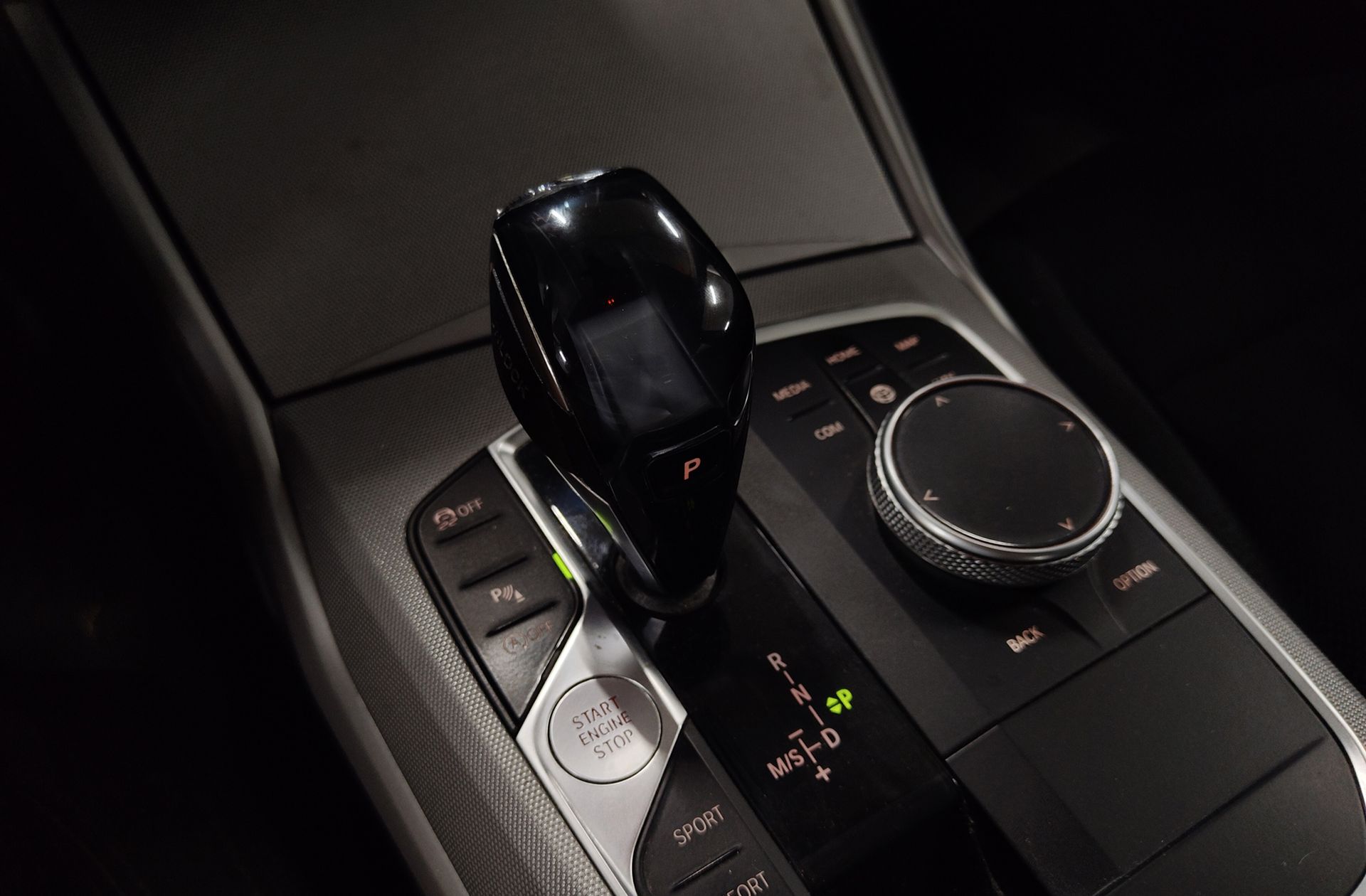 BMW Serie 3 318d - foto 5