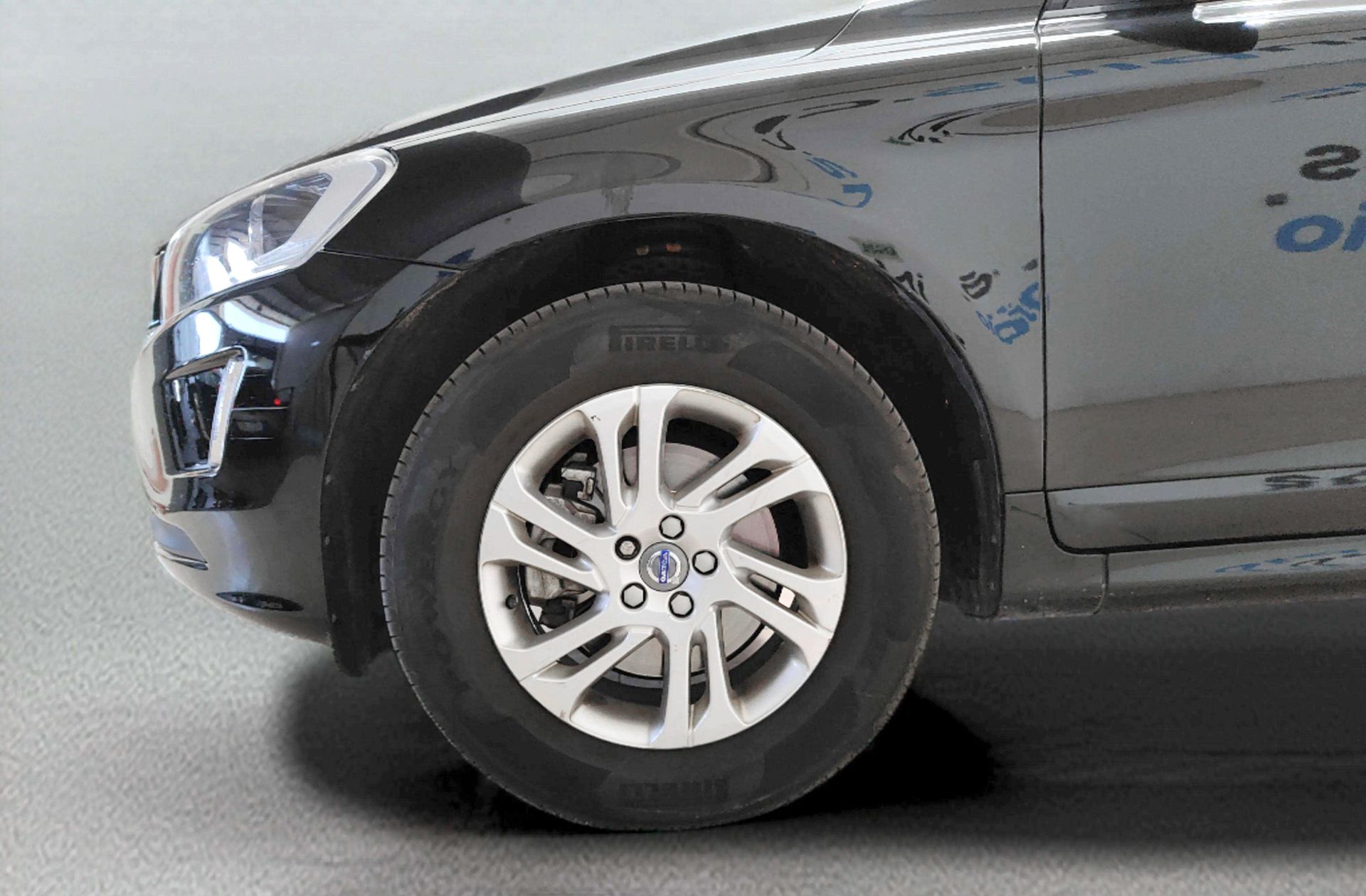 Volvo XC60 D3 Kinetic - foto 34