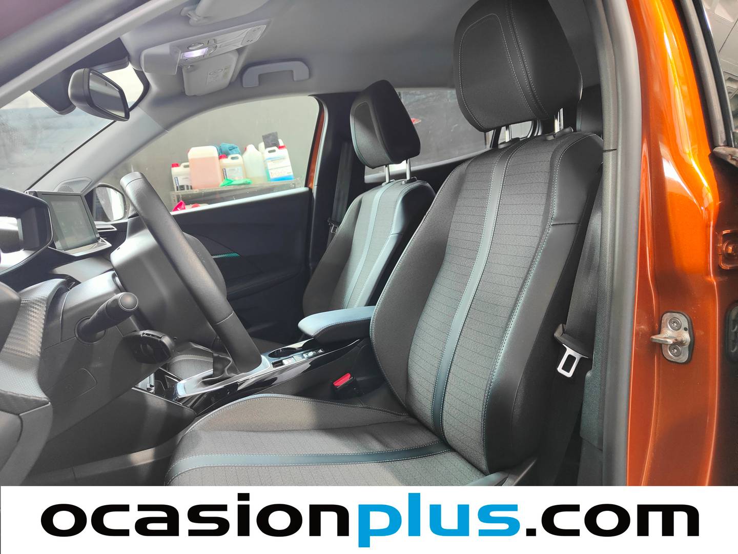 Foto asientos delanteros Peugeot 2008 Peugeot 2008 PureTech 100 S&S Allure Pack (100 CV)
