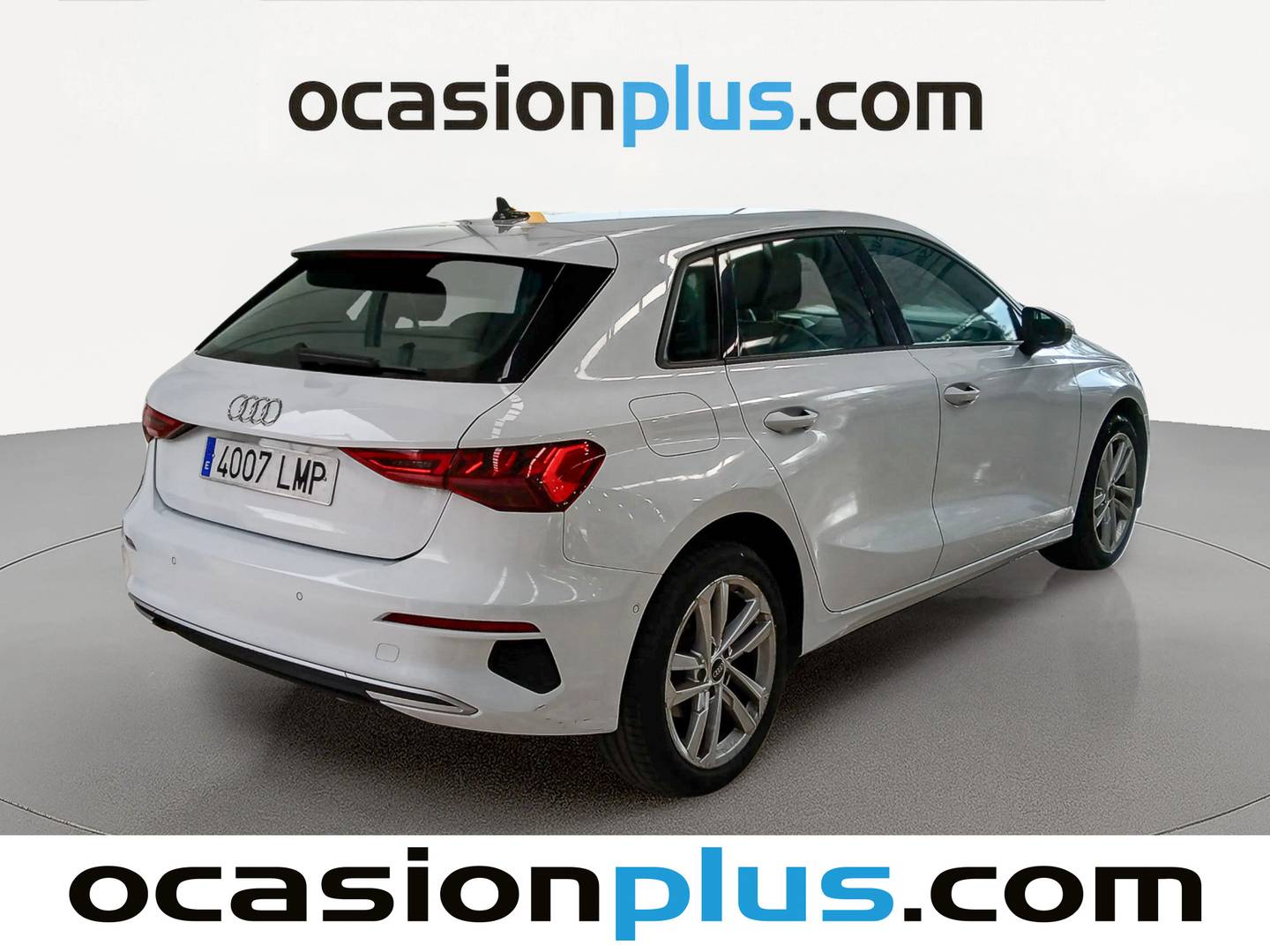 Foto trasera Audi A3 Audi A3 Sportback Advanced 30 TFSI (110 CV) derecha