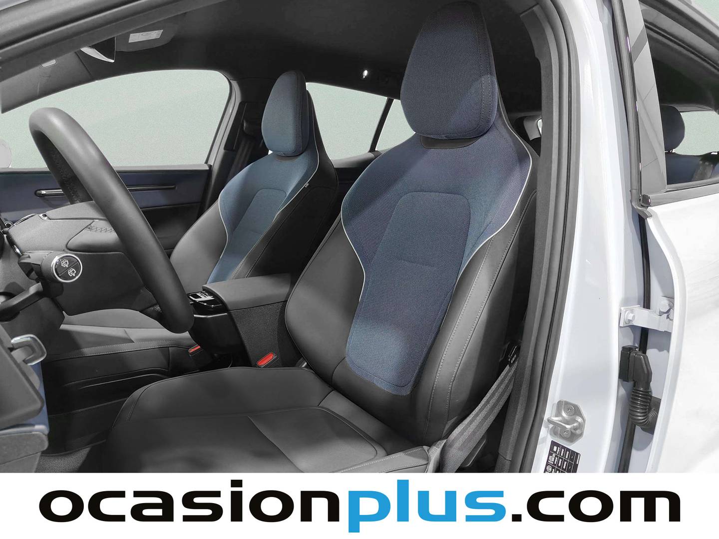 Foto asientos delanteros Volvo EX30 Volvo EX30 Single Motor Extended Range Plus Auto (272 CV)