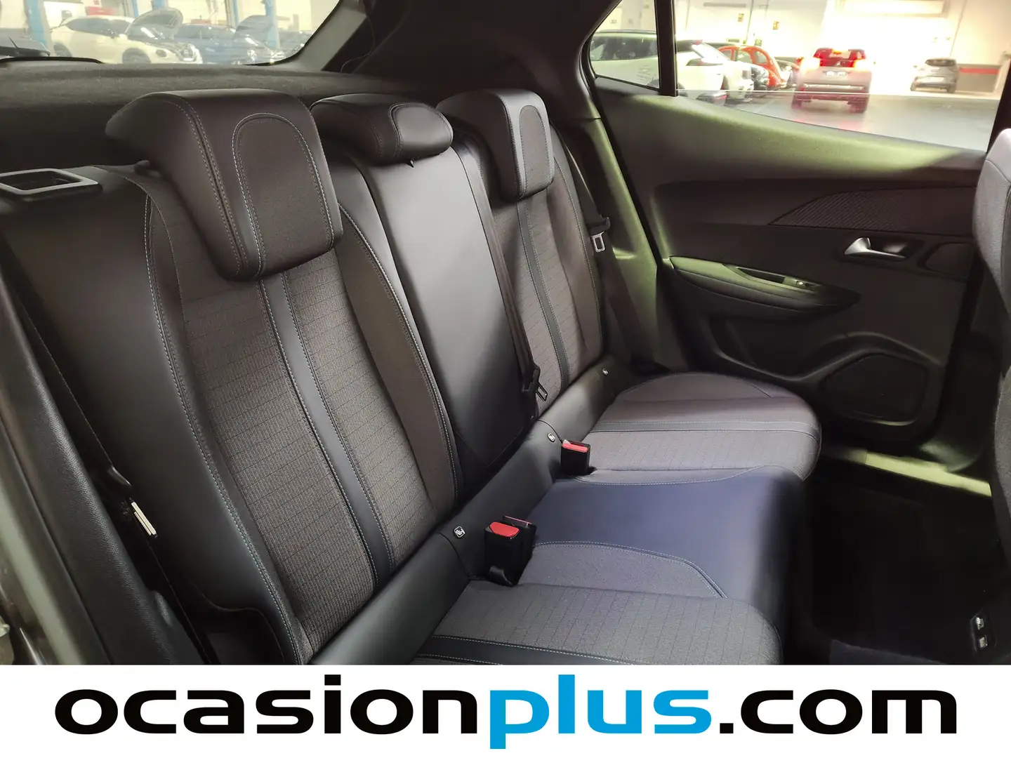 Foto Peugeot 2008 Peugeot 2008 PureTech 130 S&S Allure Pack (130 CV)