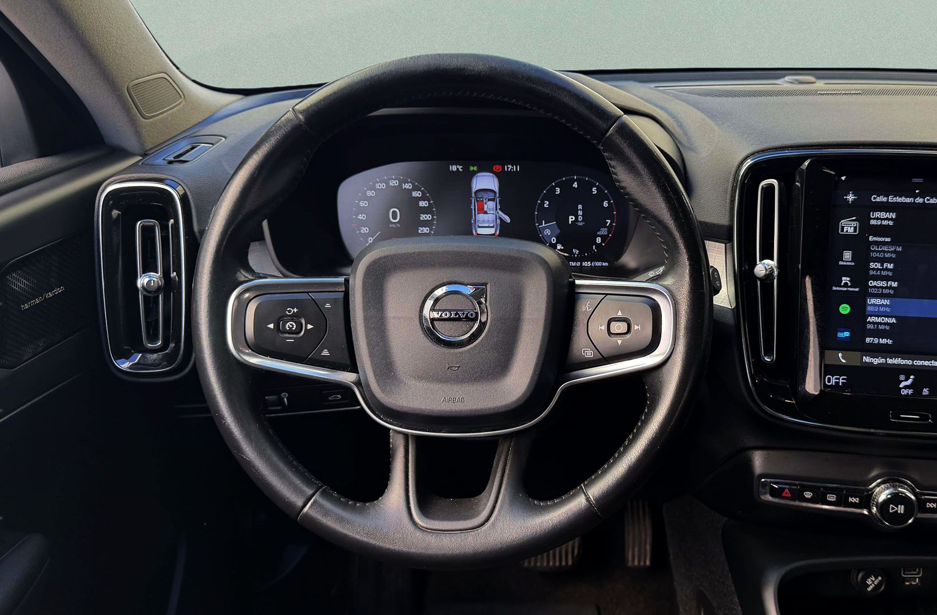 Volvo XC40 T4 Momentum - foto 21