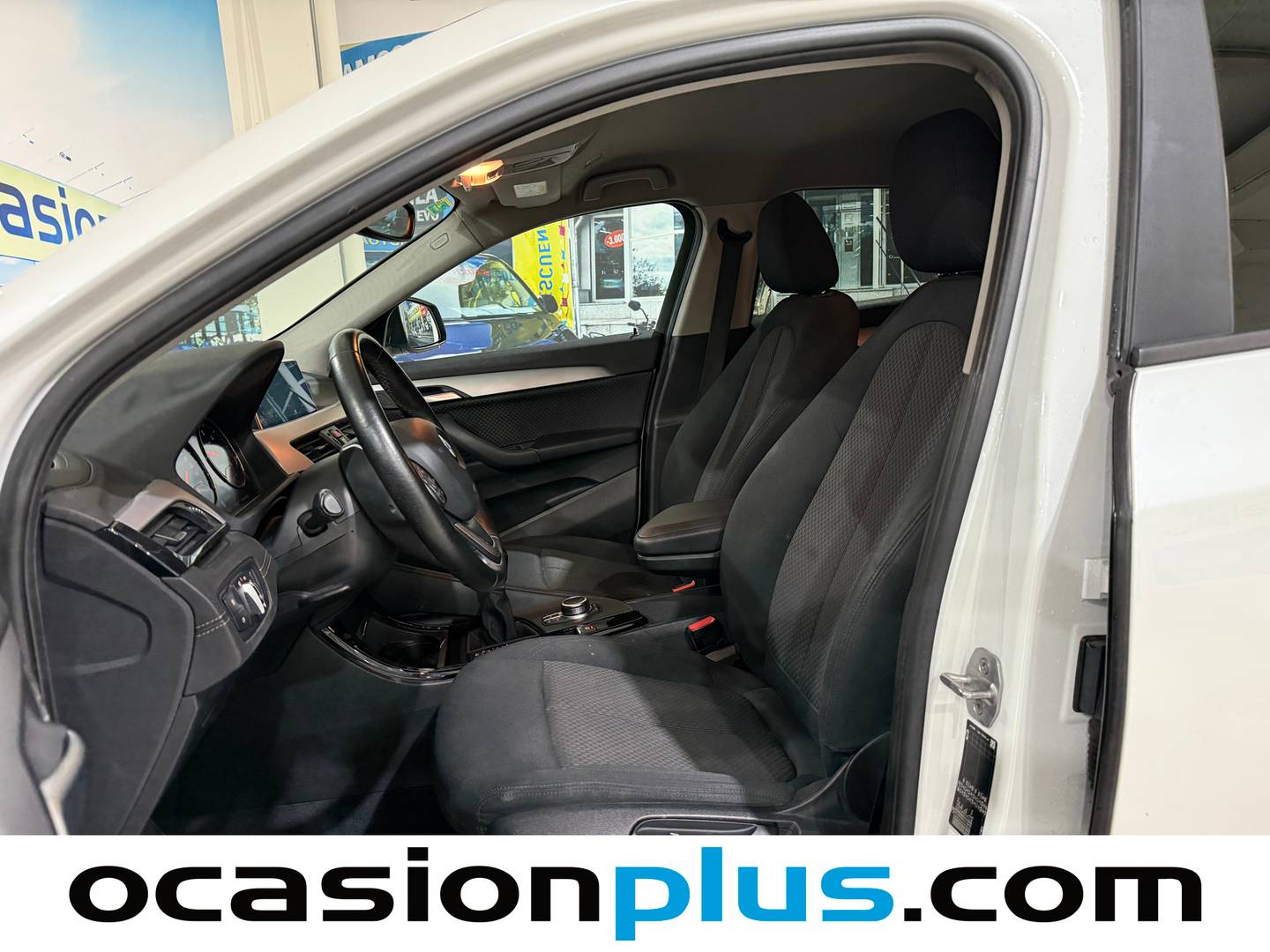 Foto BMW X2 BMW X2 sDrive18d Business (150 CV)